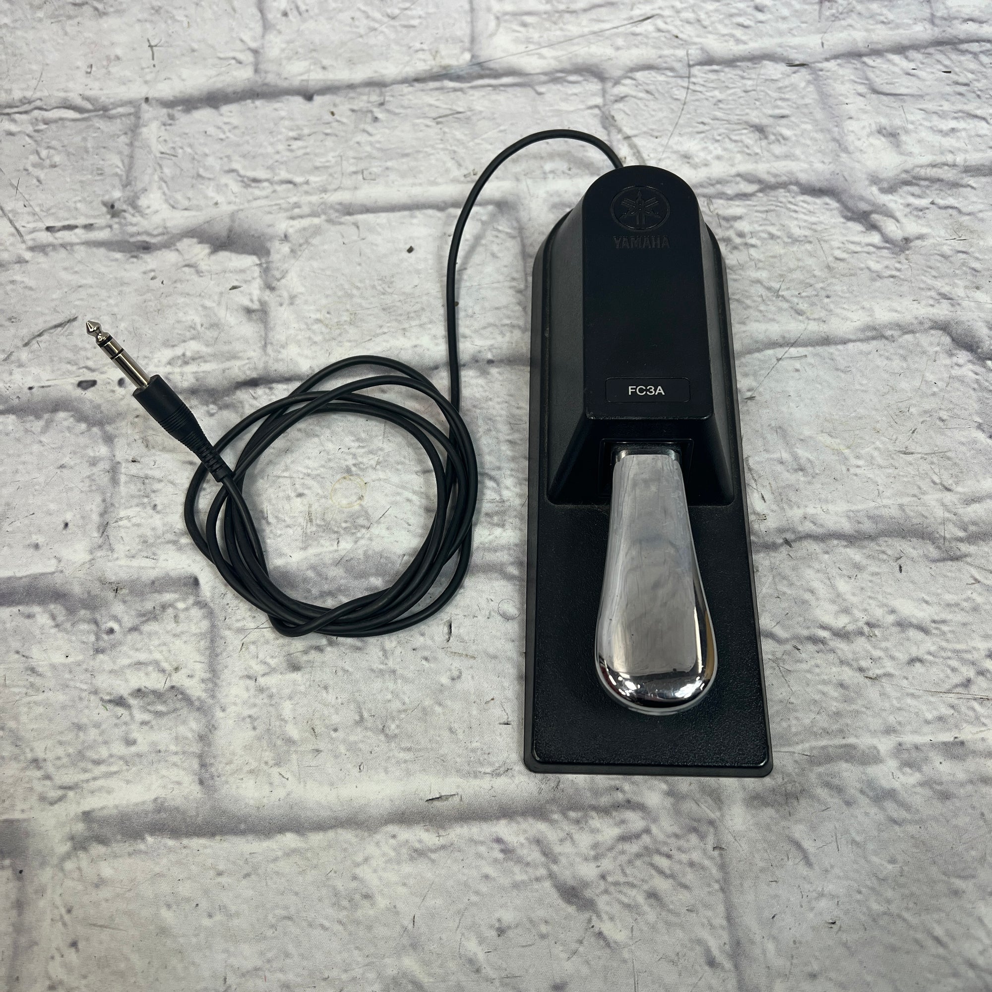 Yamaha FC3A Piano-Style Sustain Pedal