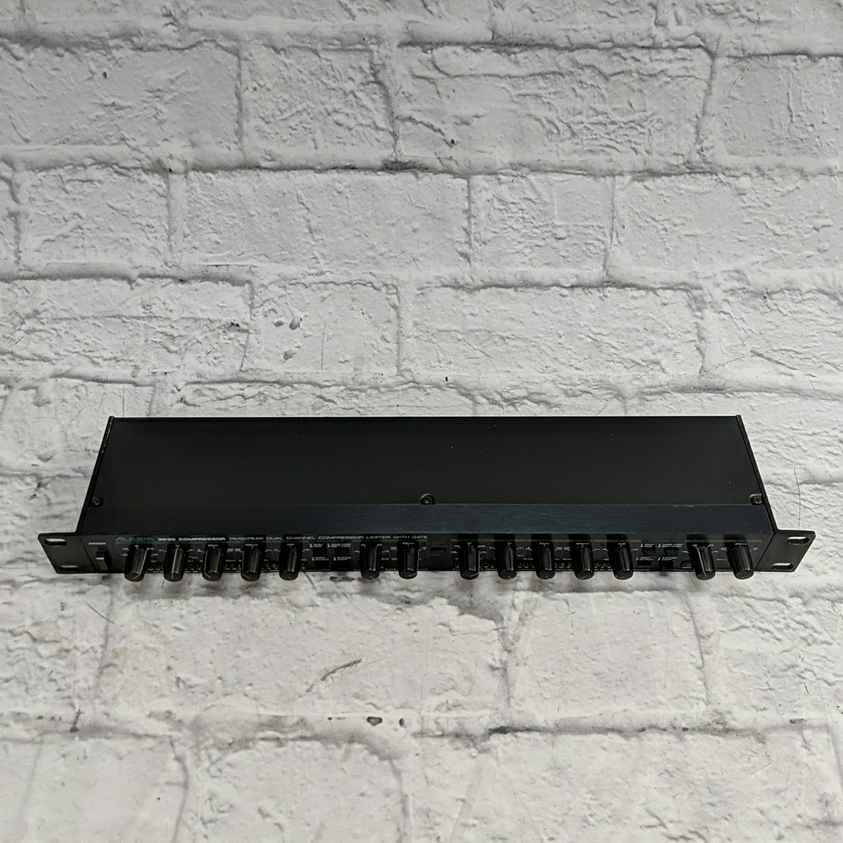 Alesis 3630 Compressor with Power Supply