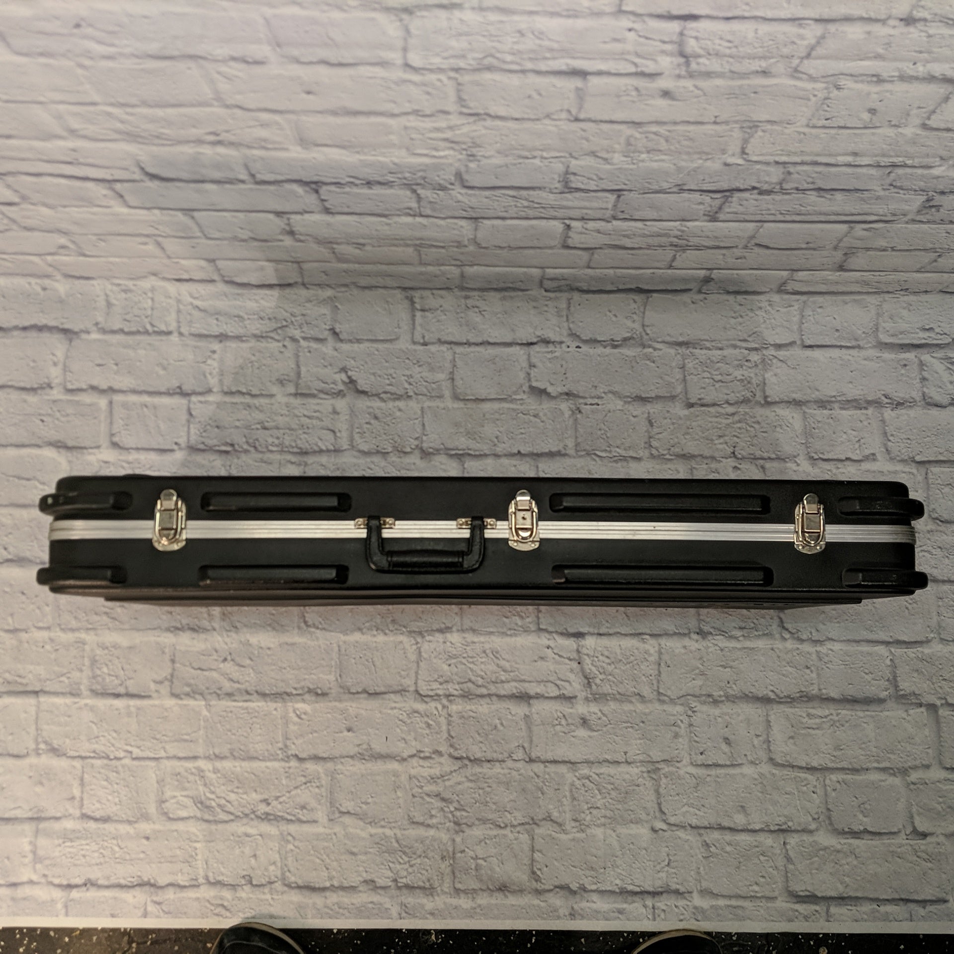 Ernie Ball Music Man Hardshell Electric Guitar Case