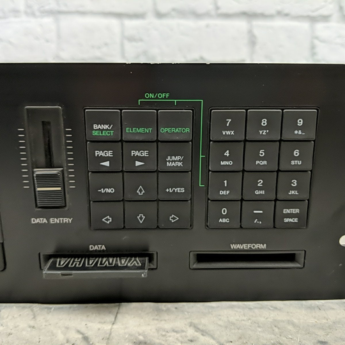 Yamaha TG77 Tone Generator Rack Synth