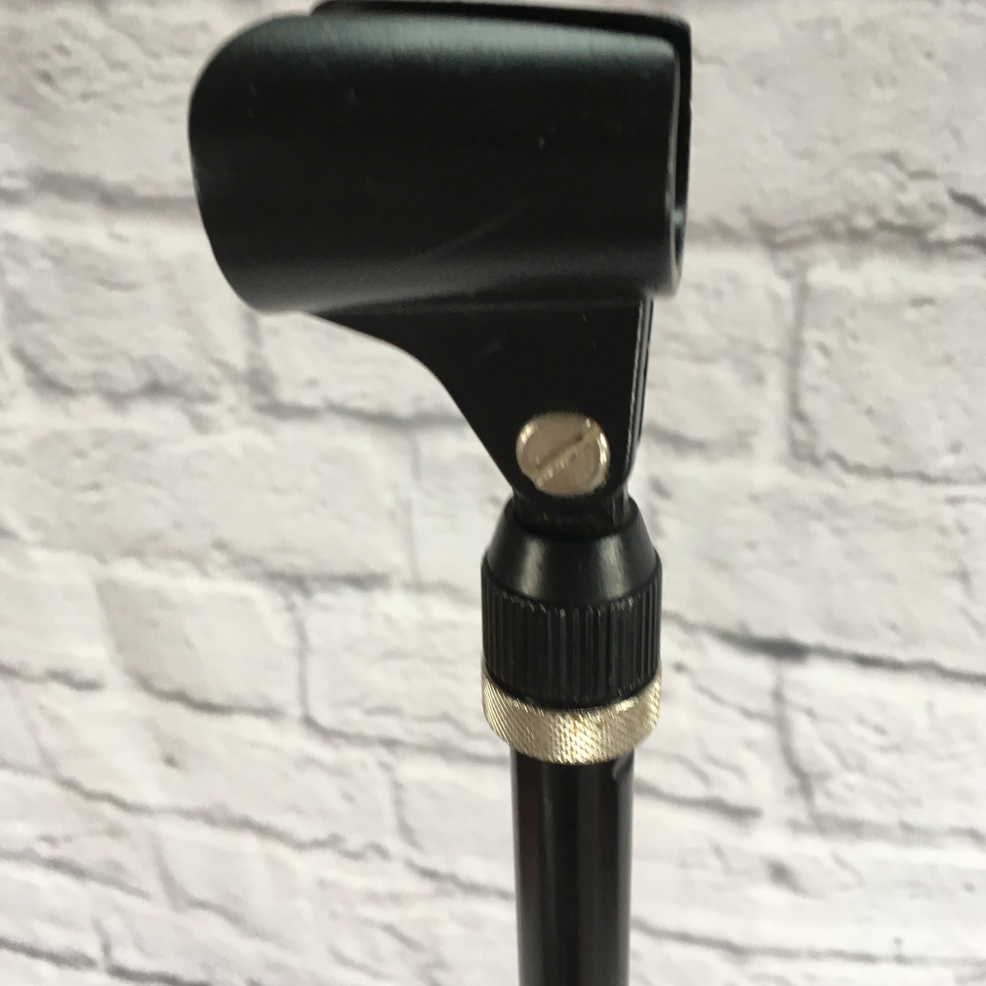 DR Tripod Base Straight Microphone Stand