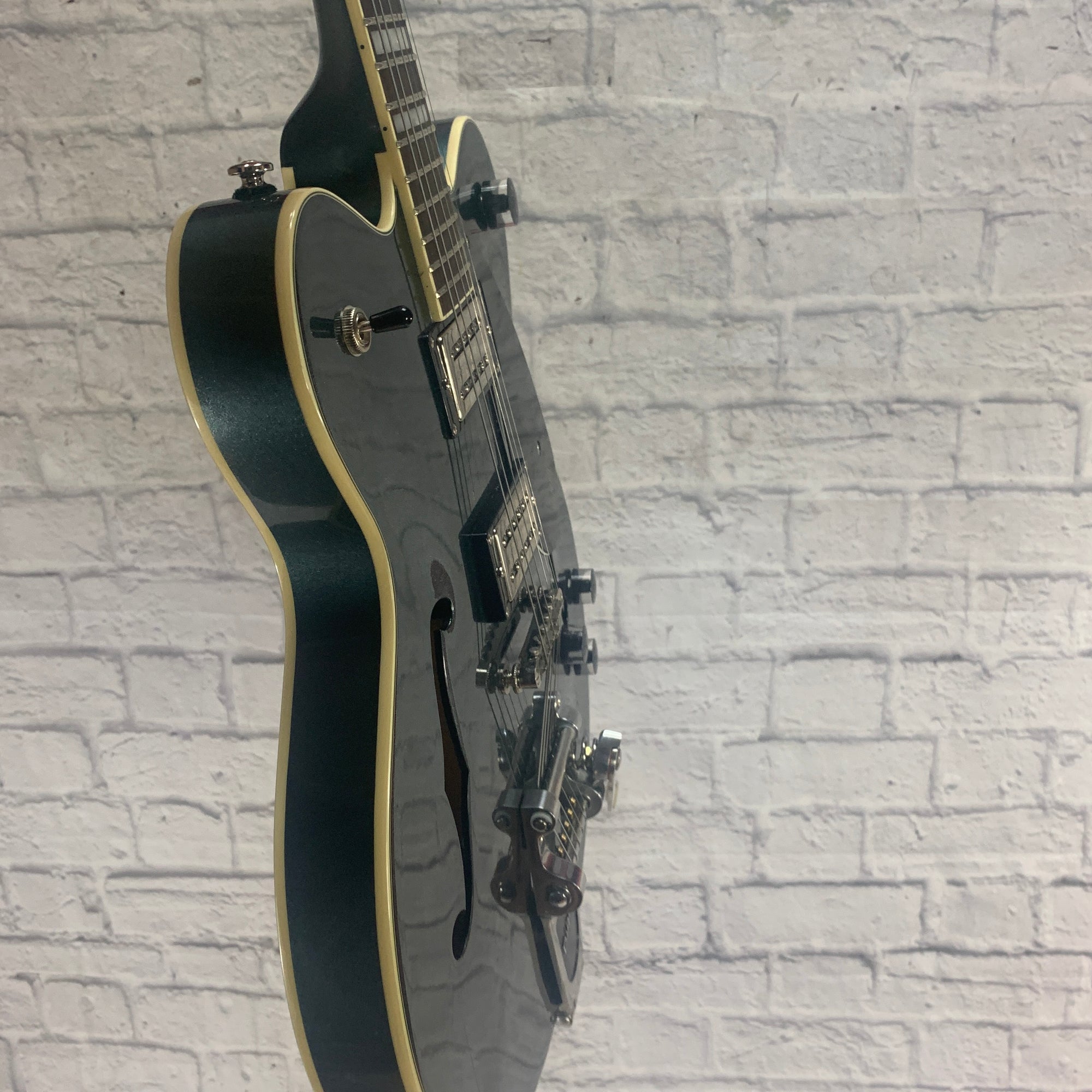 Gretsch Streamliner G2622T Center Block Gunmetal