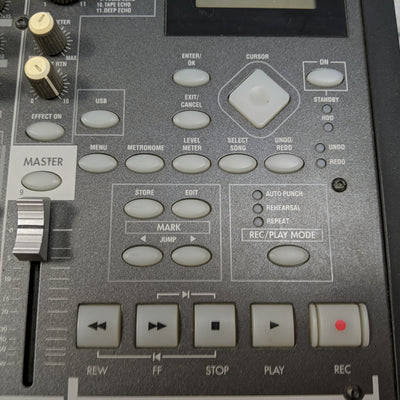 Korg D888 Digital Multitrack Recorder