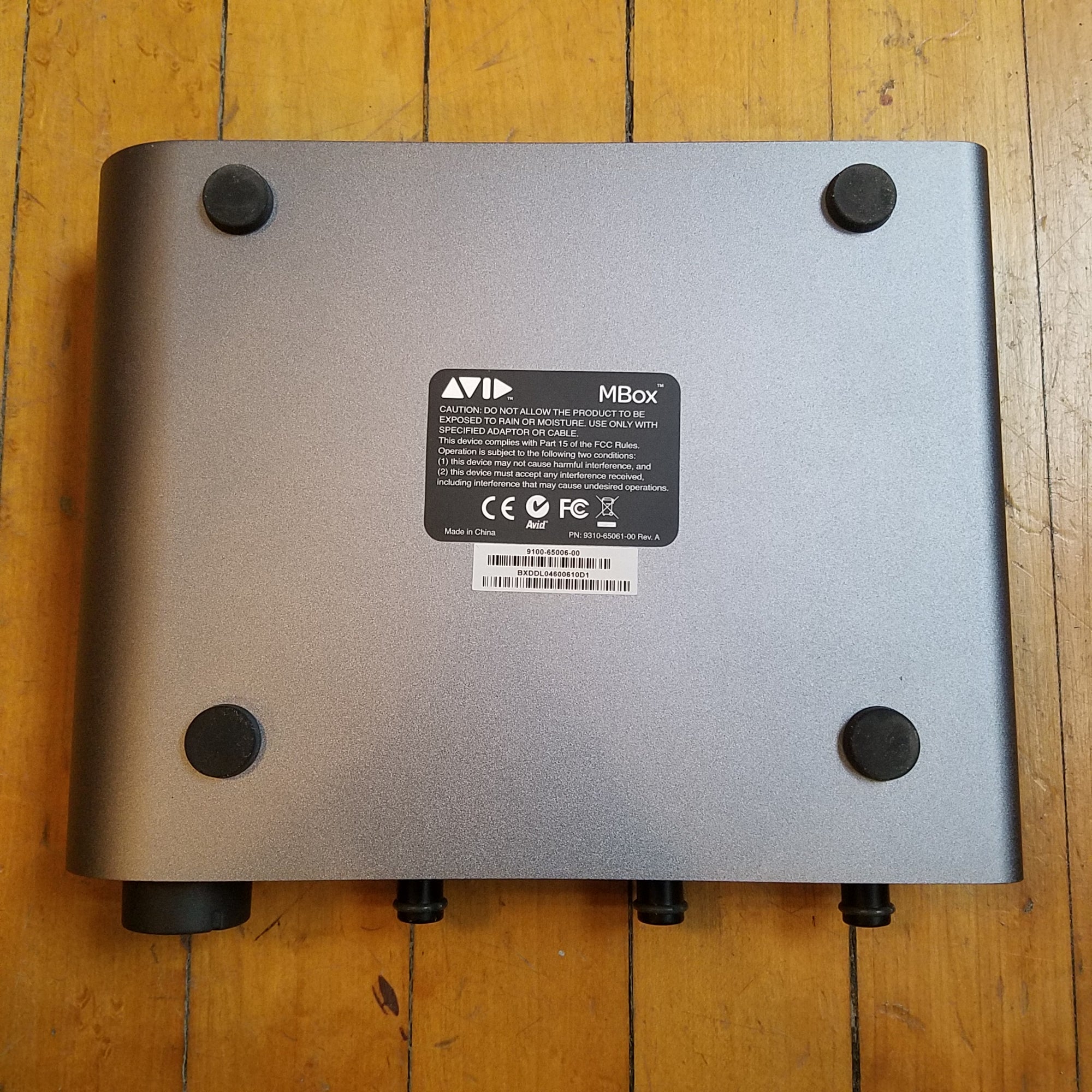 Avid MBOX 4X4 Audio Interface for Mac and Windows