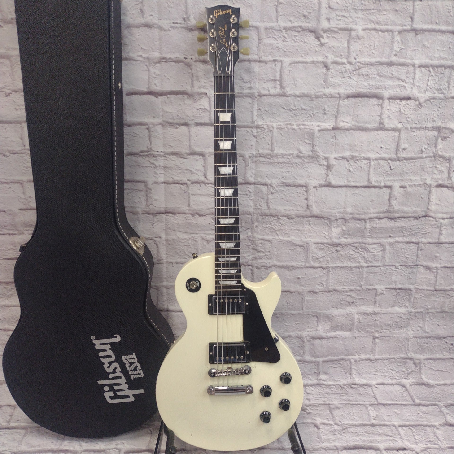 Gibson 2011 Les Paul Studio with Case Headstock Repair