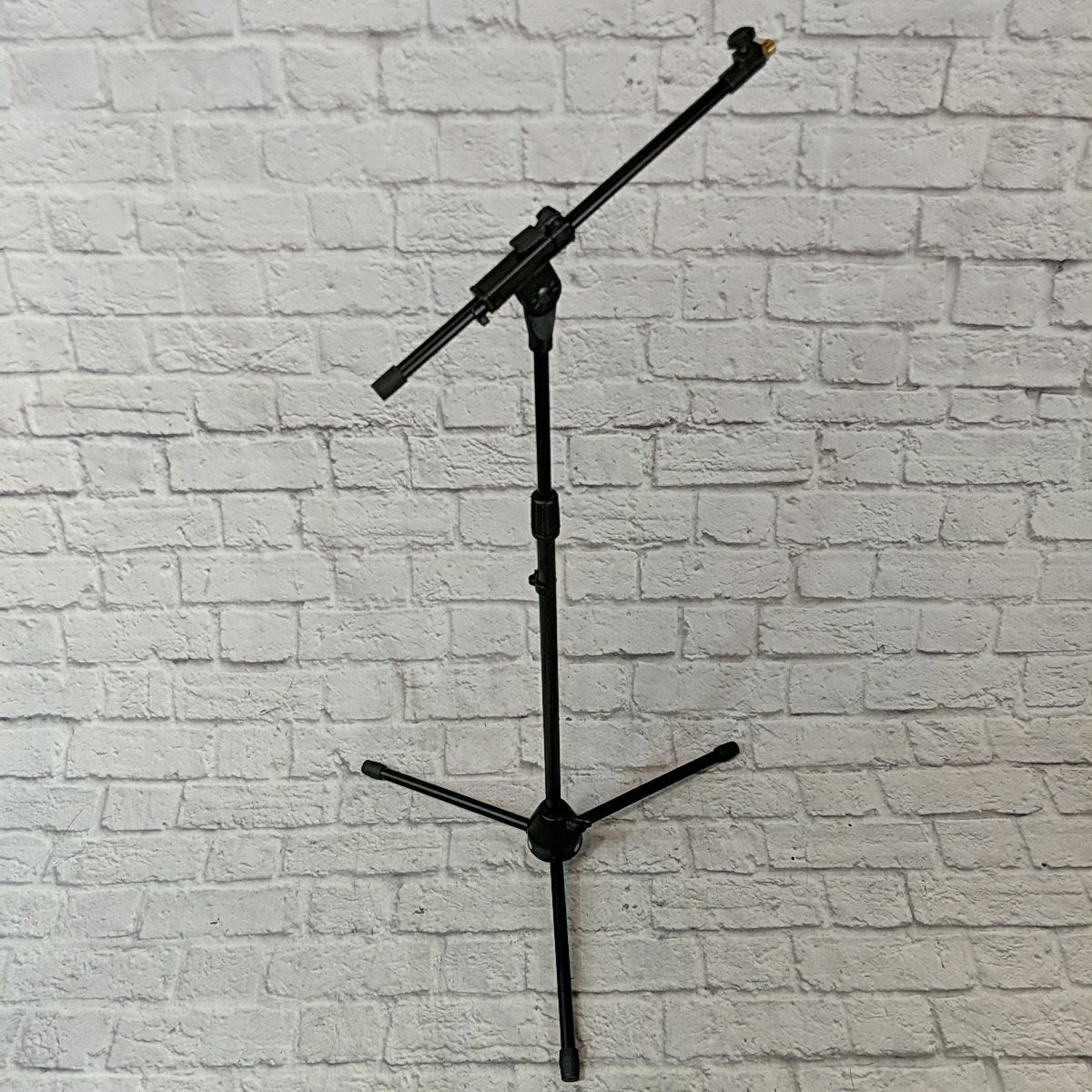 Hamilton StagePRO KB845M Euro Style Tripod Base Mic Stand with Telescoping Boom