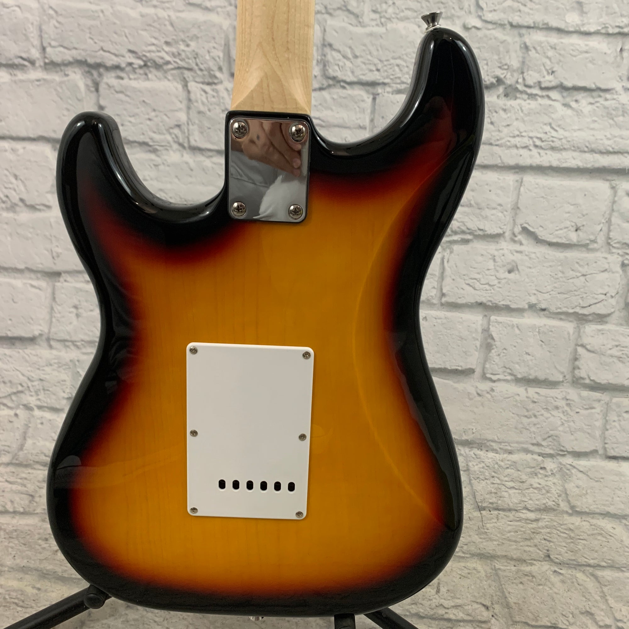 Nashville Guitar Works 130 Double Cutaway - Sunburst, Rosewood Fretboard