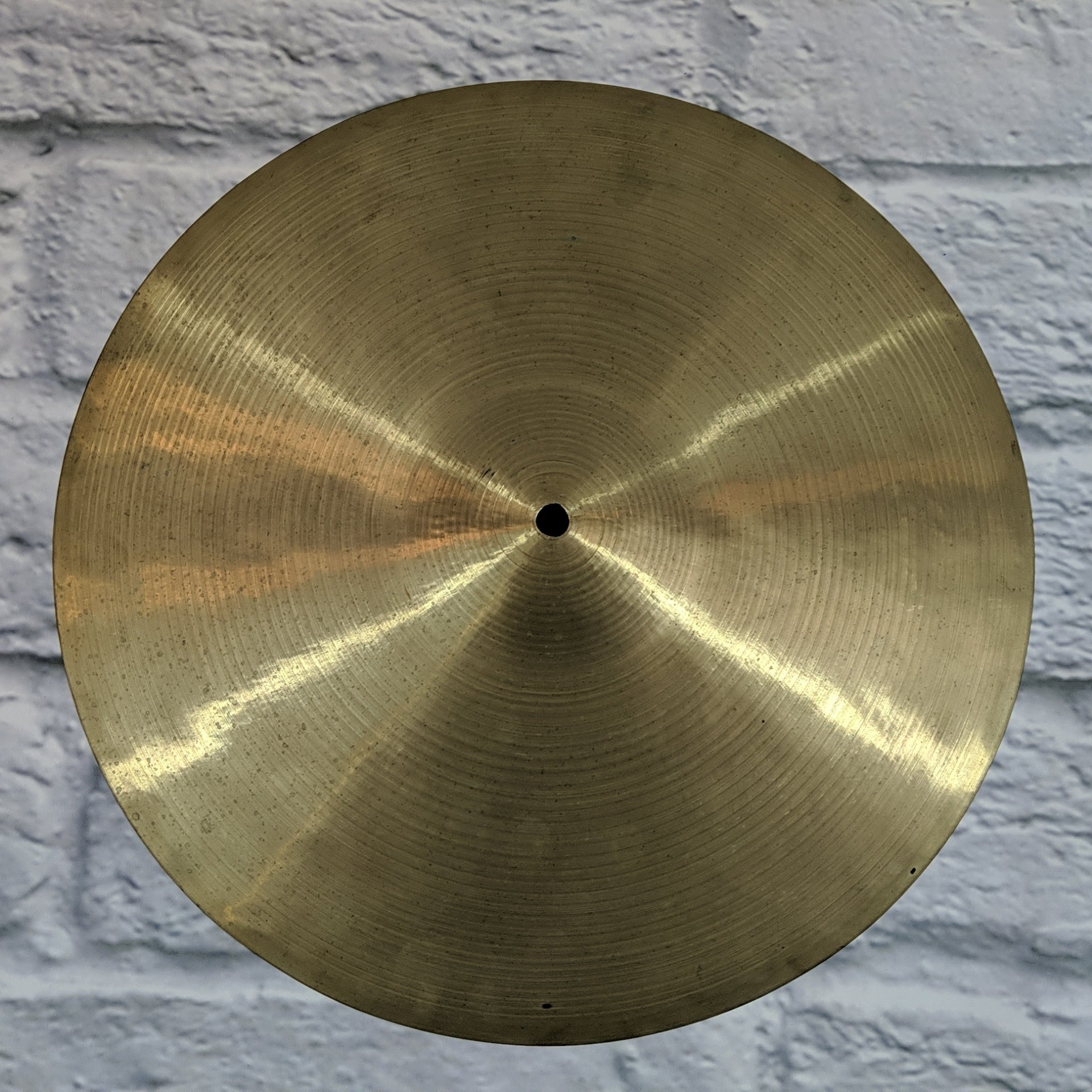 Unknown 16" Heavy Crash Cymbal