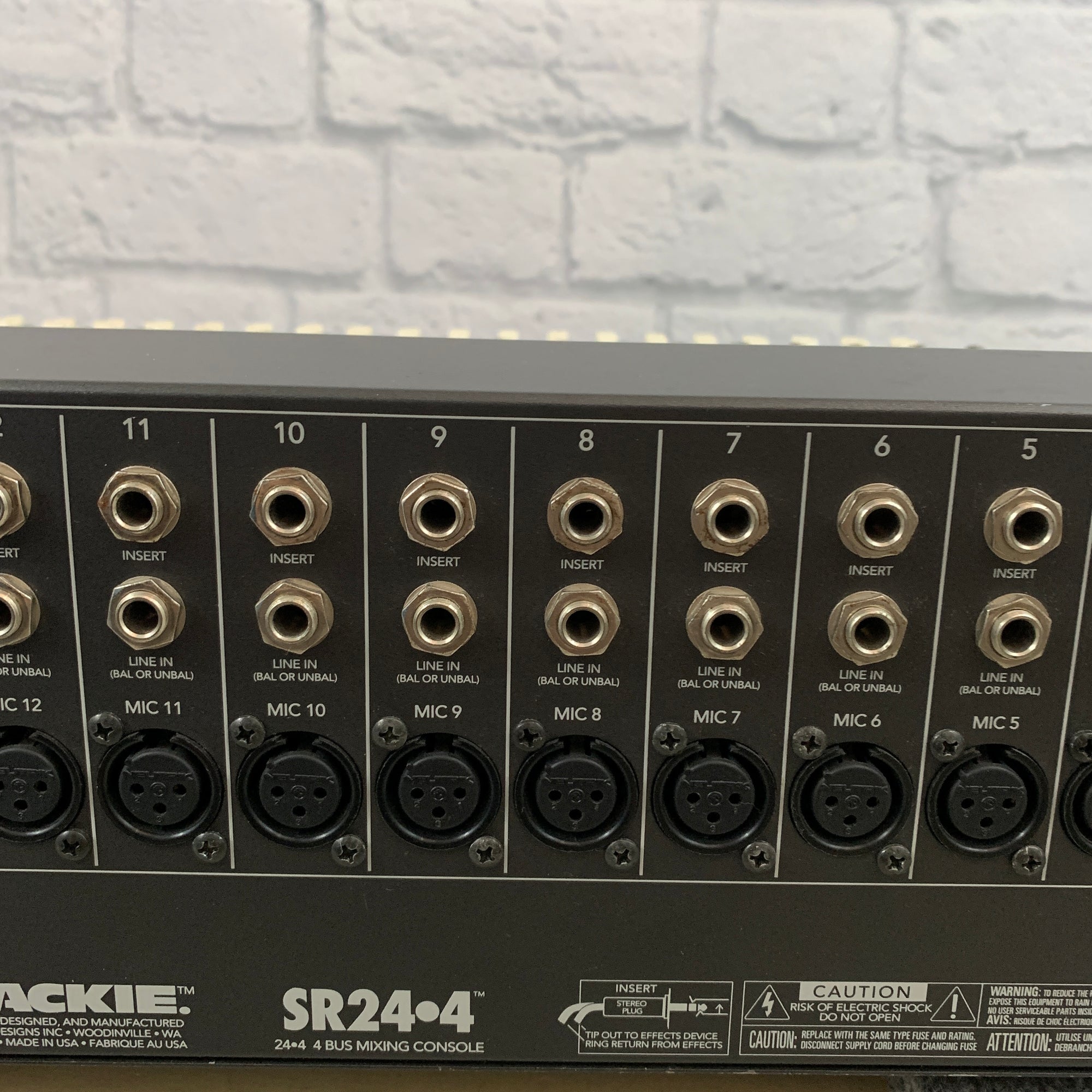Mackie SR24-4 24-Channel 4-Bus Mixing Console