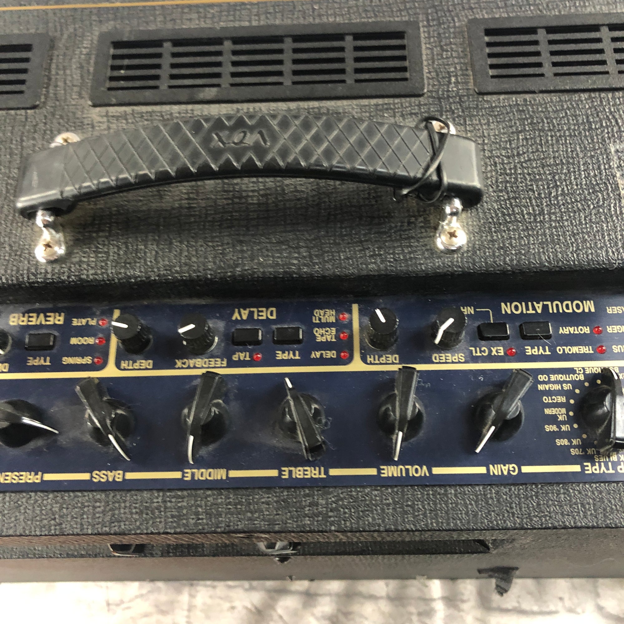 Vox AD120VTX with Celestion Creambacks