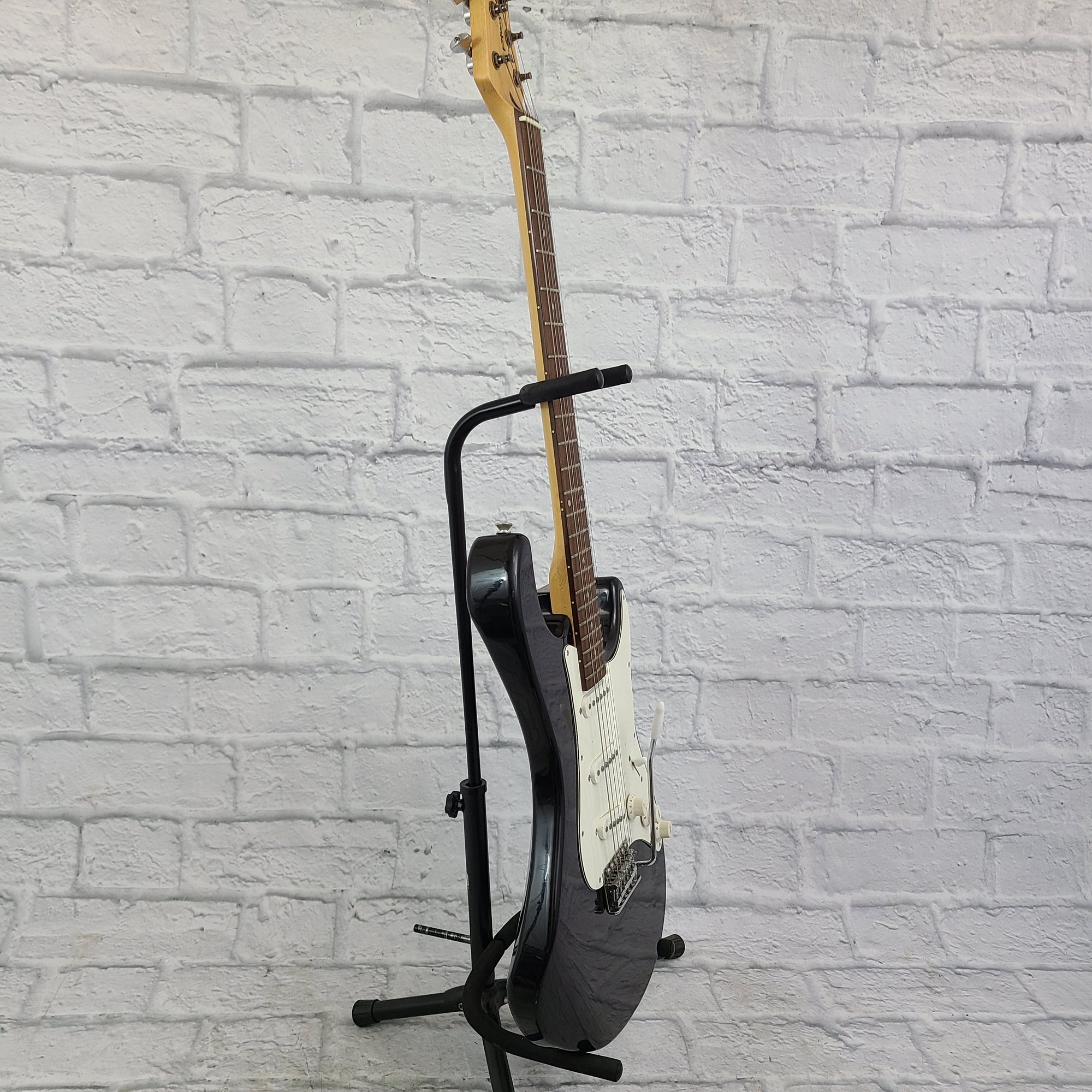 Dean Playmate 3/4 Size Strat Style Guitar Electric Guitar