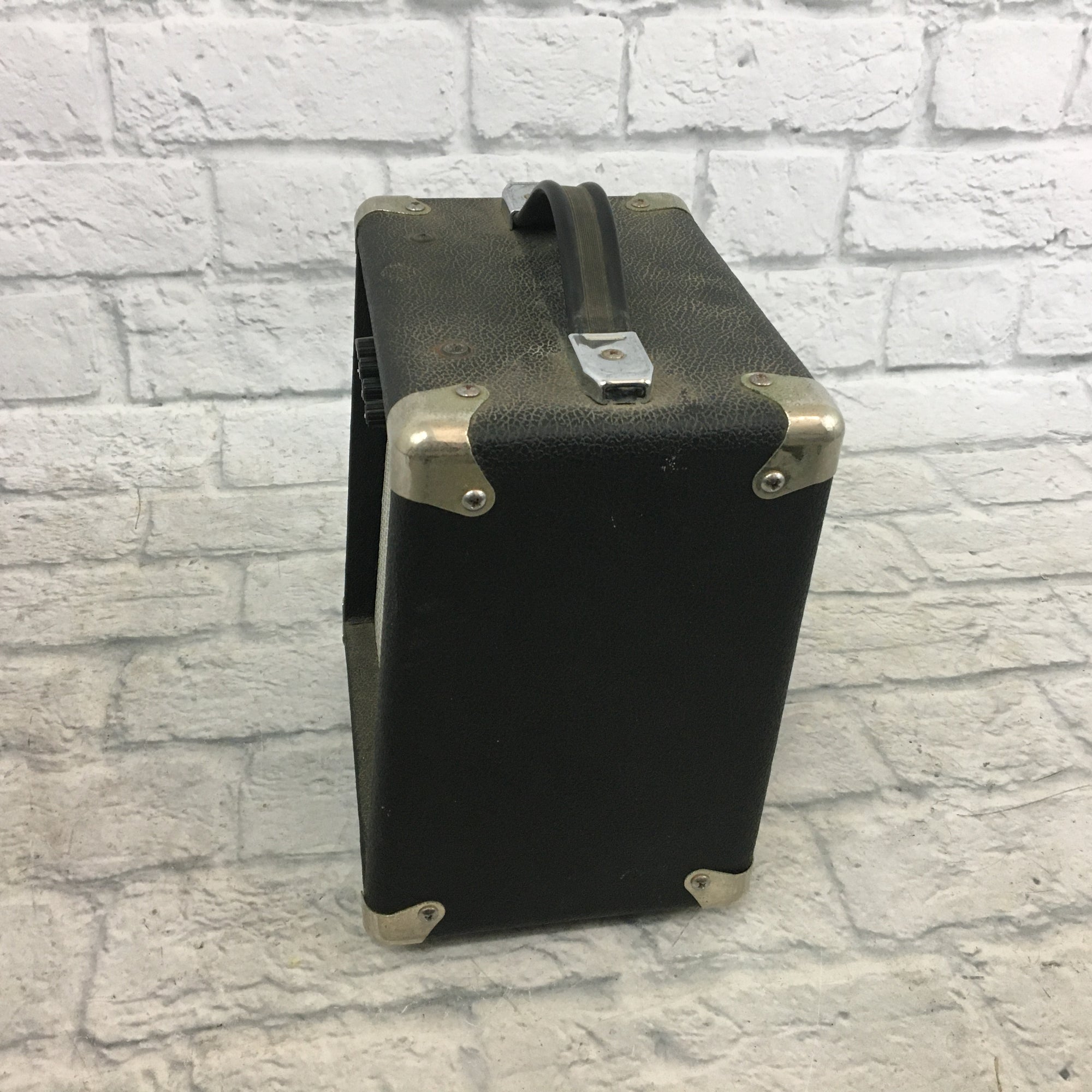 Rocktron Rampage R10 Practice Amp - New Old Stock!