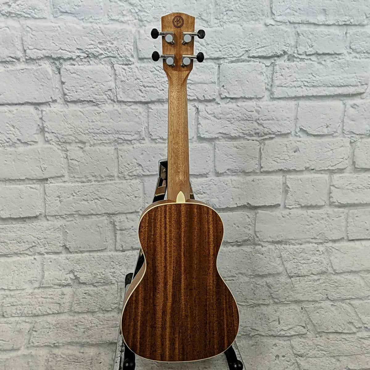 Alvarez GDU26C-Roses Grateful Dead Ukulele with Hardcase