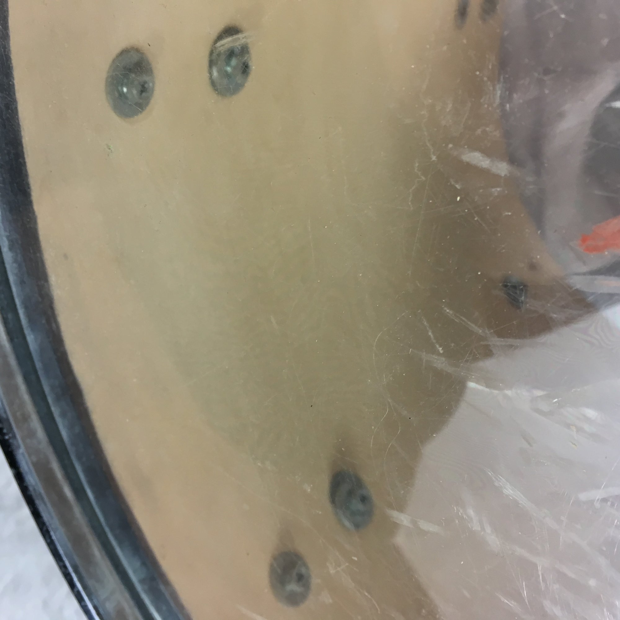 Unknown 16x16in Tom Drum