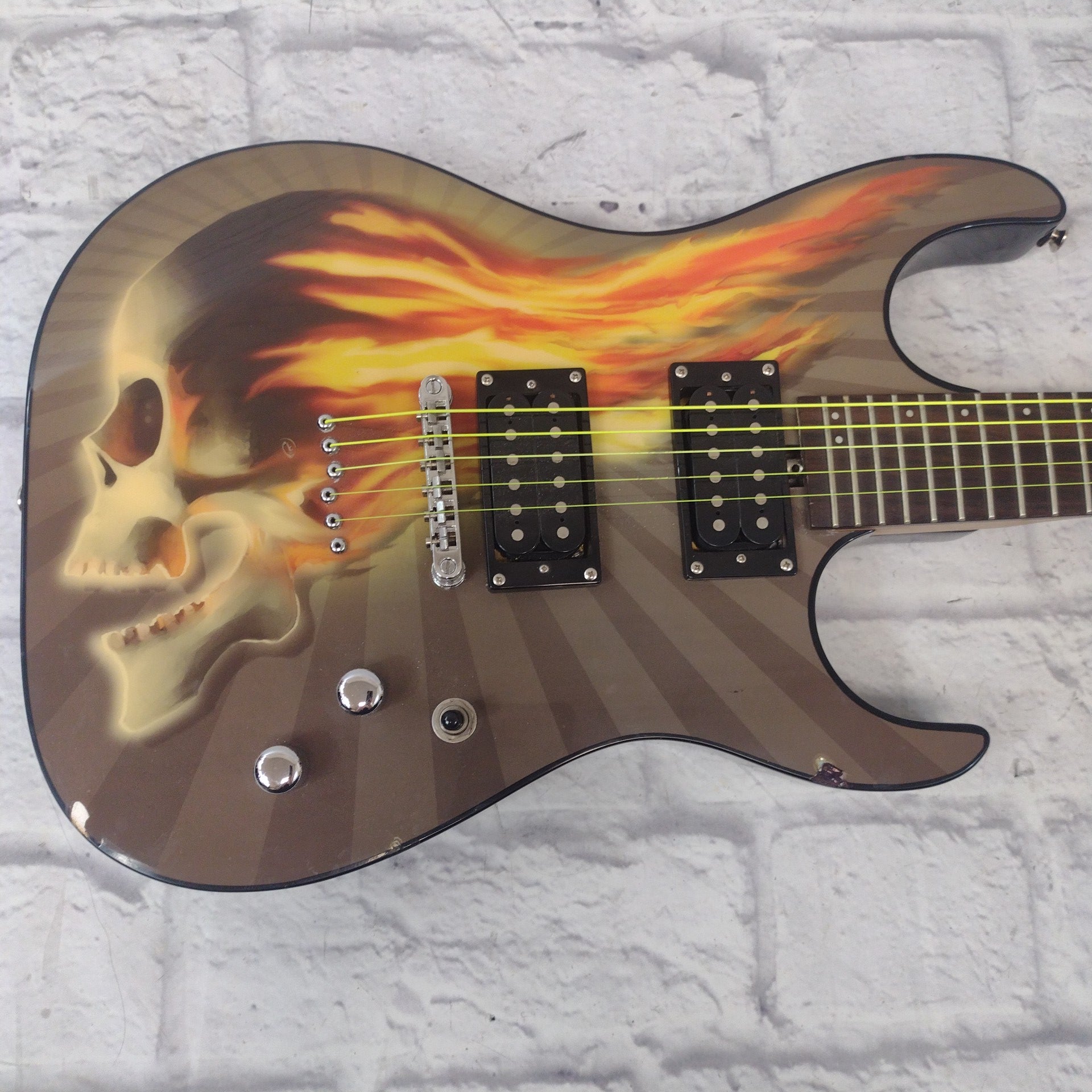 Washburn X Series Skull Graphic Electric Guitar - Evolution