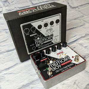 Electro-Harmonix Deluxe Memory Boy Analog Delay