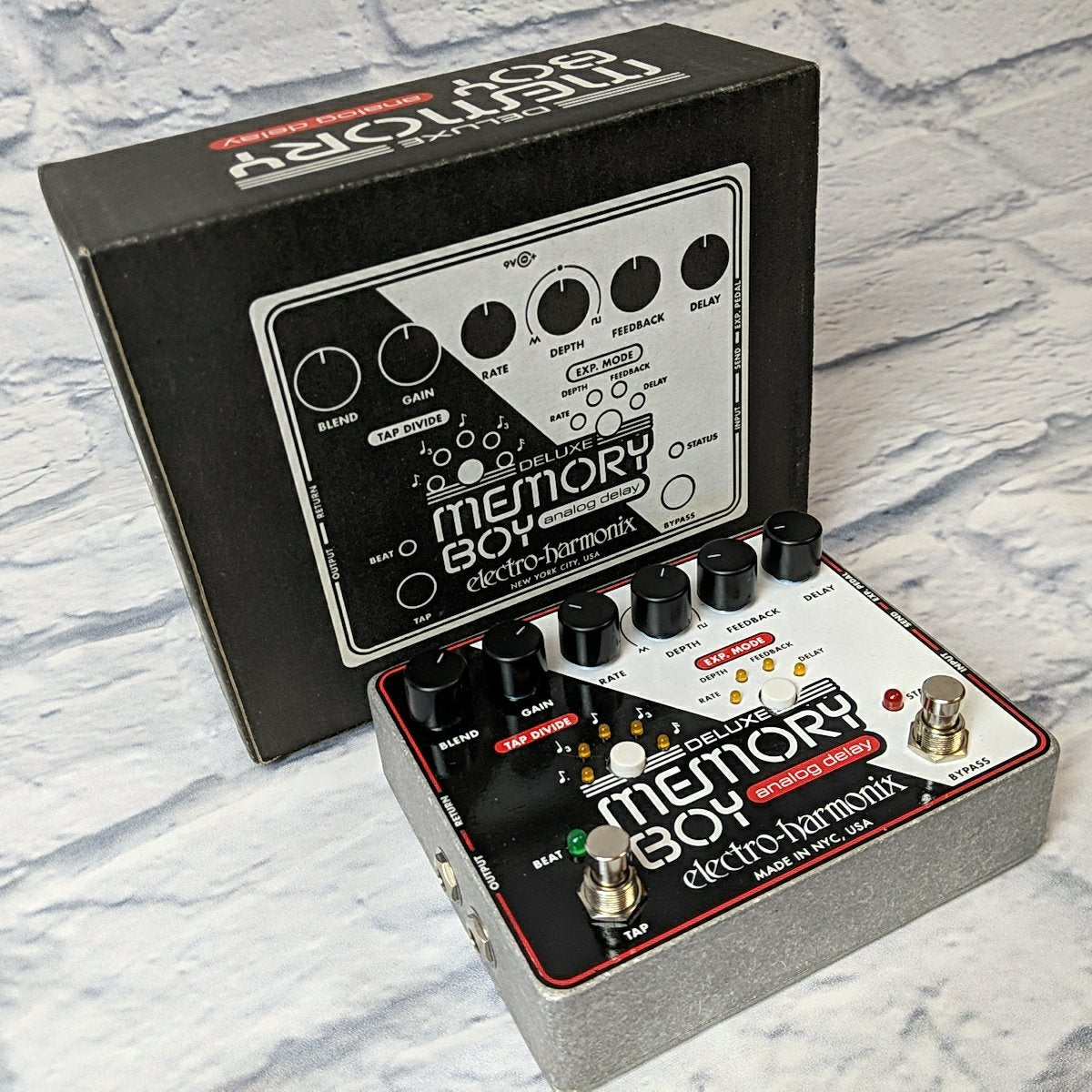 Electro-Harmonix Deluxe Memory Boy Analog Delay