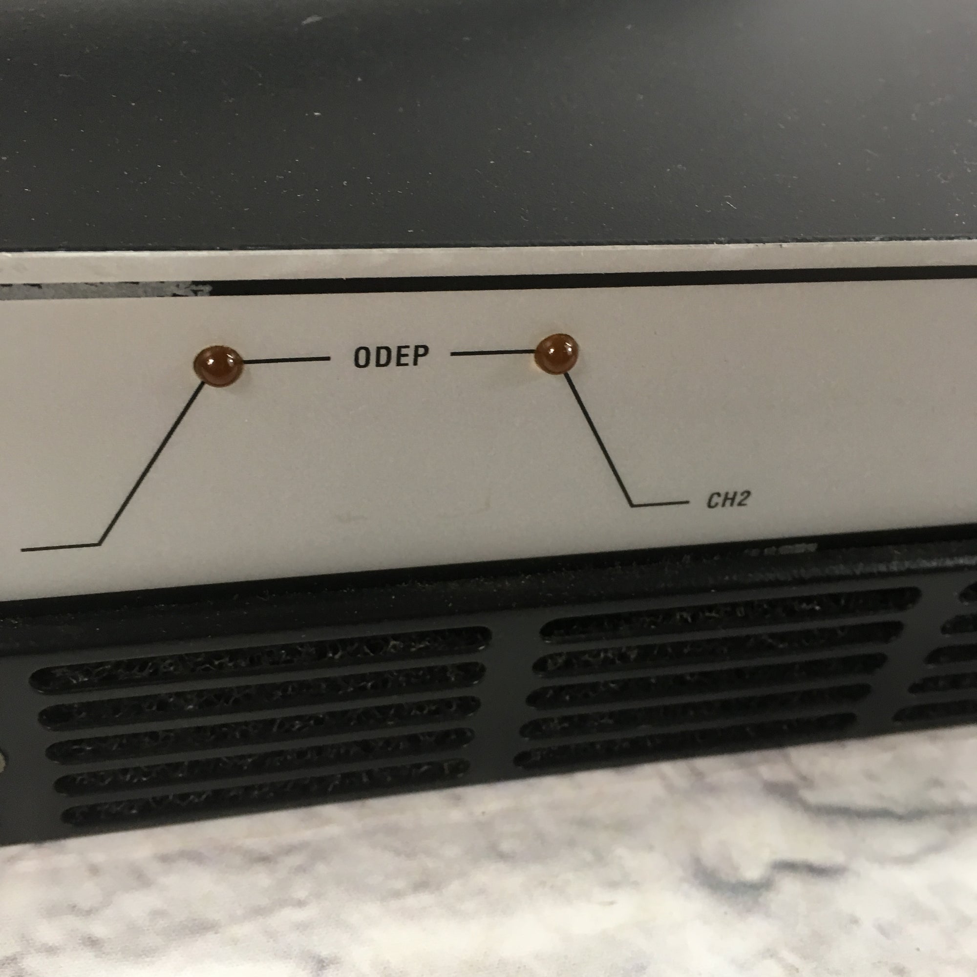 Crown MicroTech 2400 Power Amp