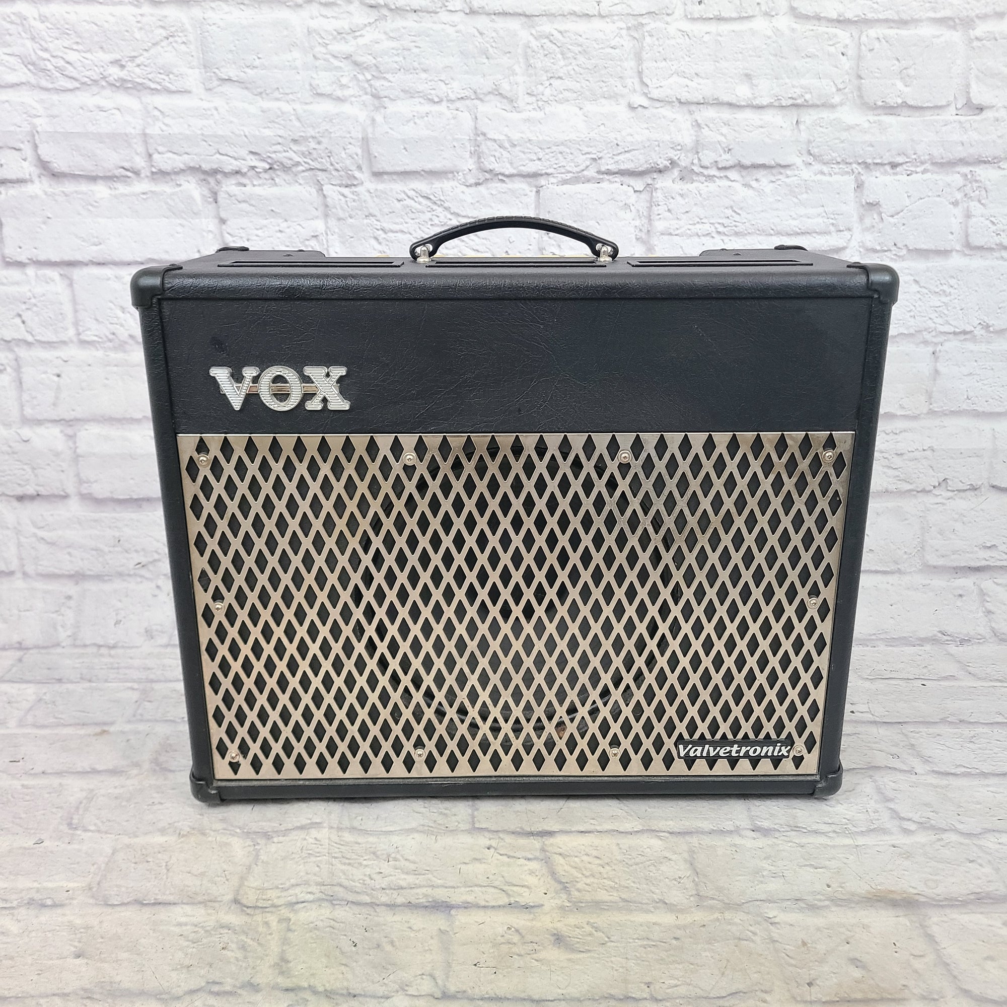 Vox VT50 Hybrid Modeling Guitar Combo Amp - Evolution Music