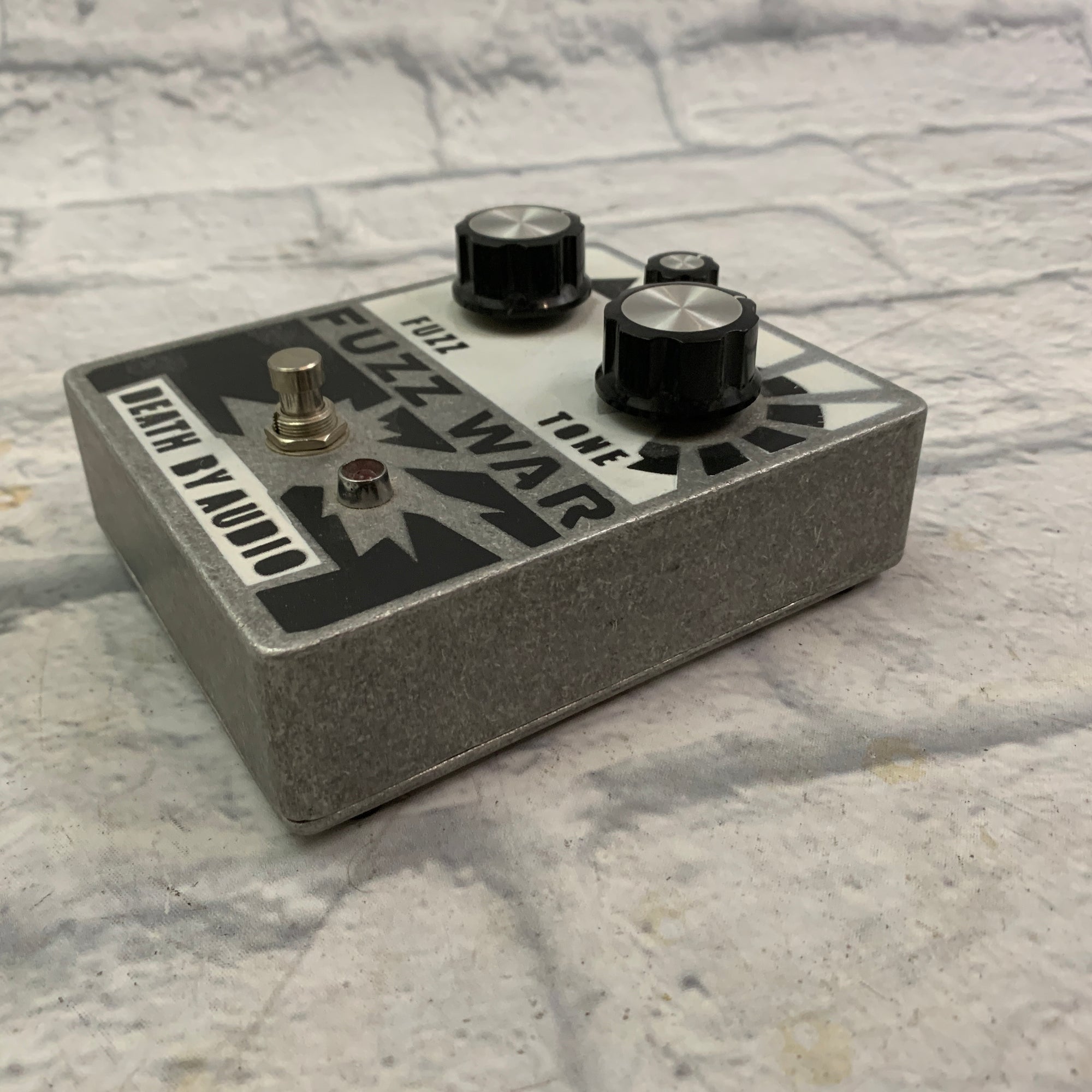 Death By Audio Fuzz War Pedal