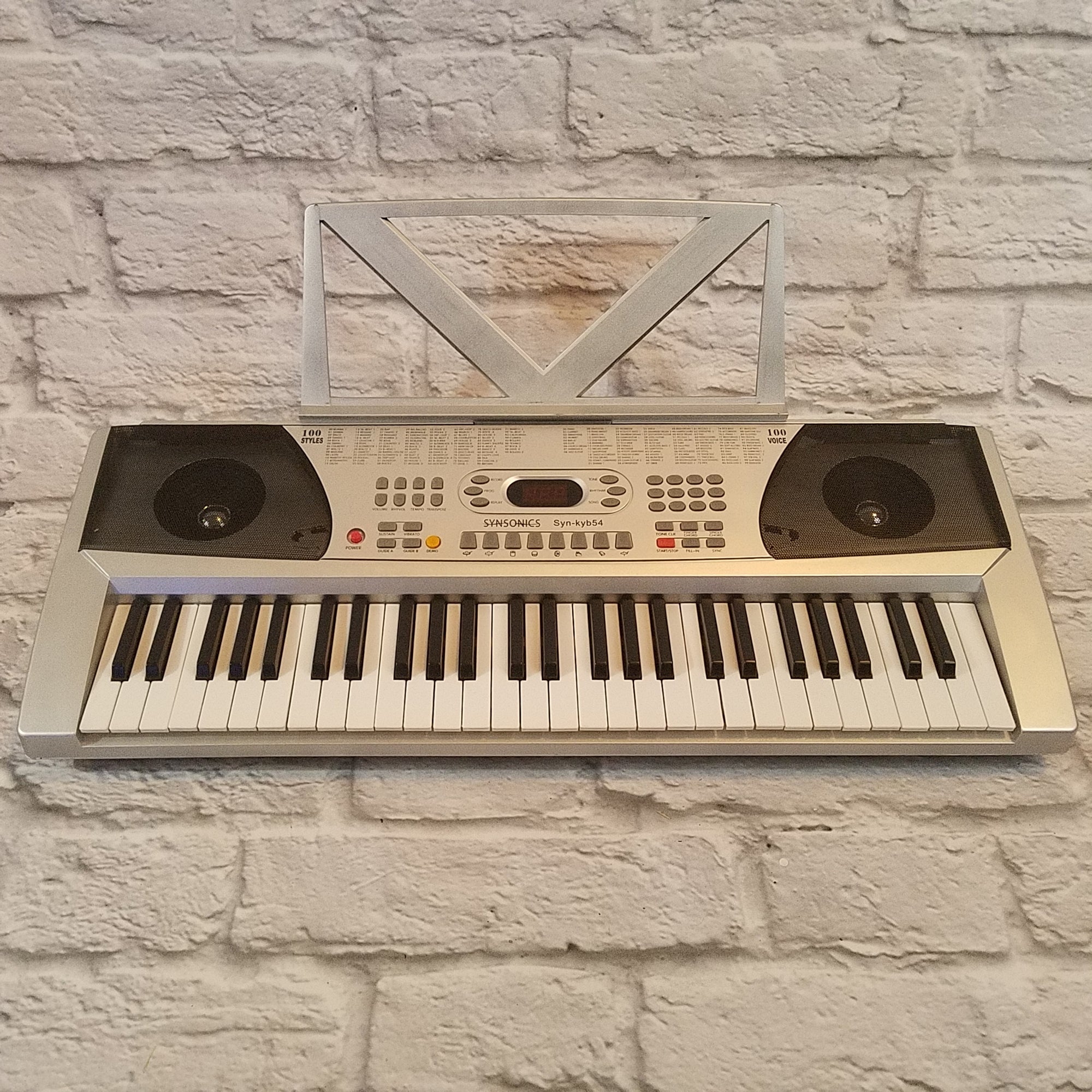 Synsonics Syn-Kyb54 Digital Piano - New Old Stock!