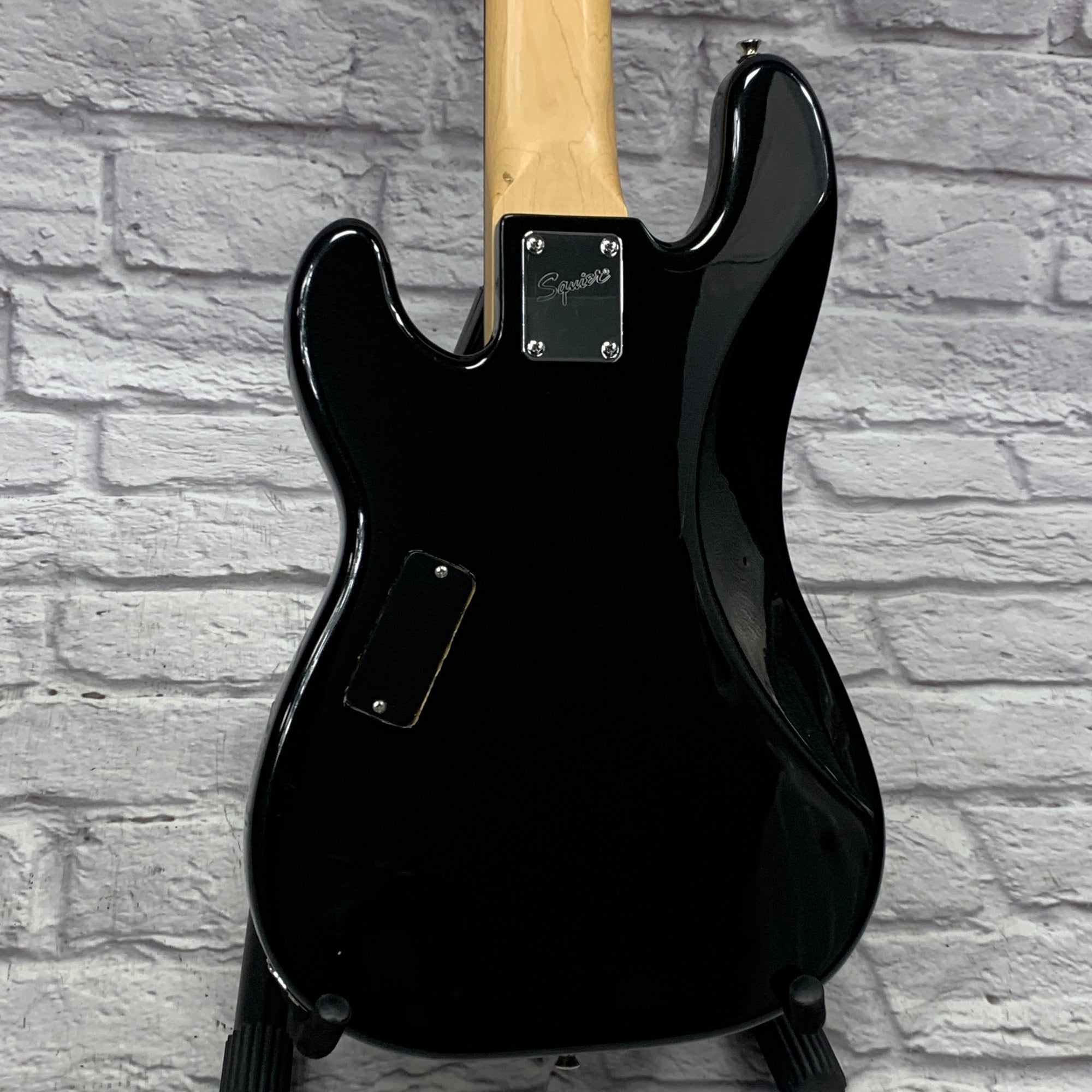 Squier Standard Precision 5-String Bass Black w/ Active EMG Pickups