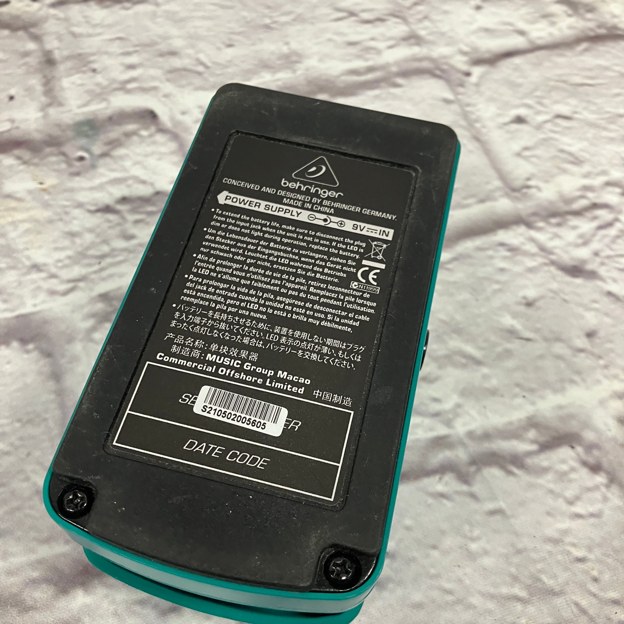 Behringer CS400 Compressor Sustainer Pedal