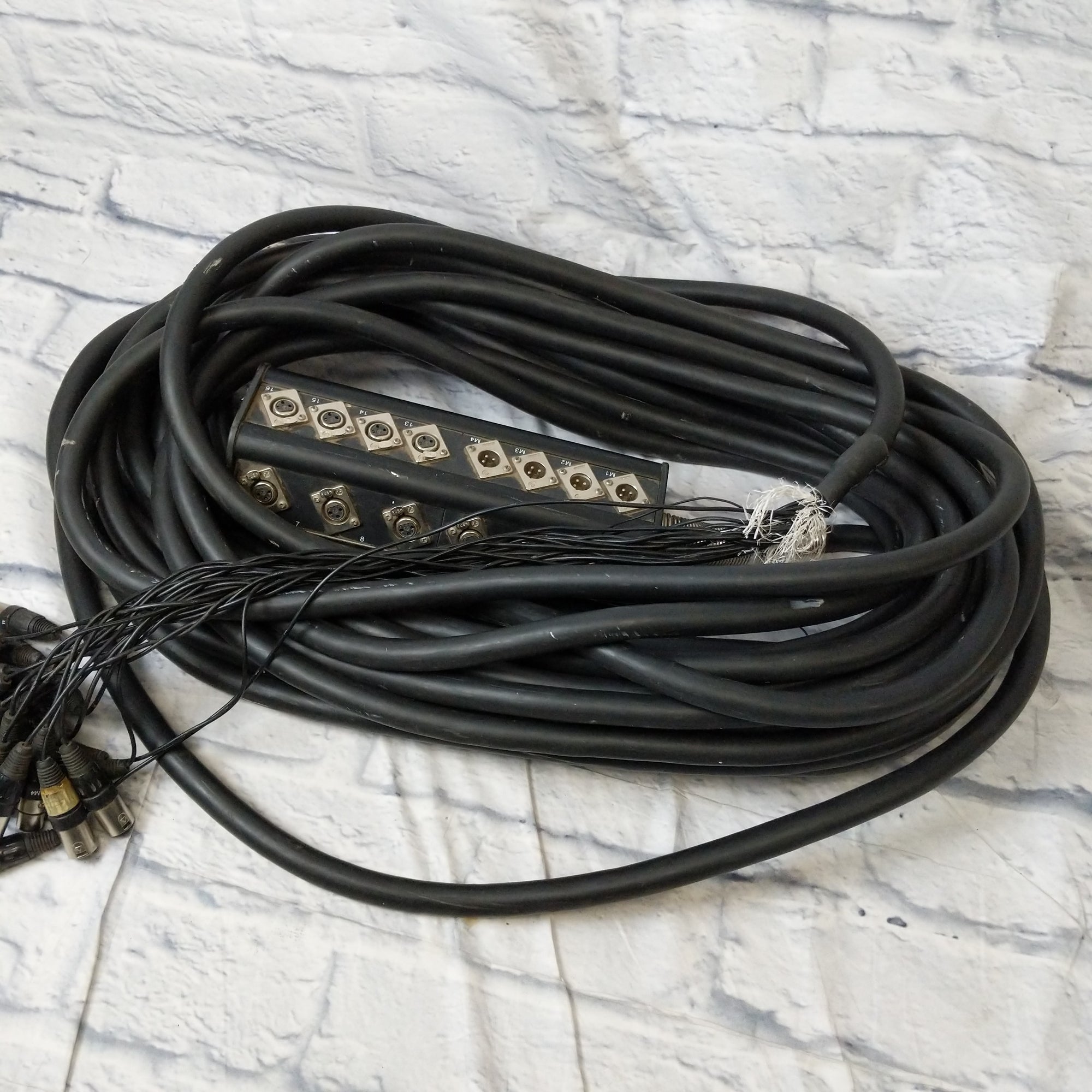 Unknown 16 x 4 Channel 100' Snake with Cool Trapezoidal Input Box