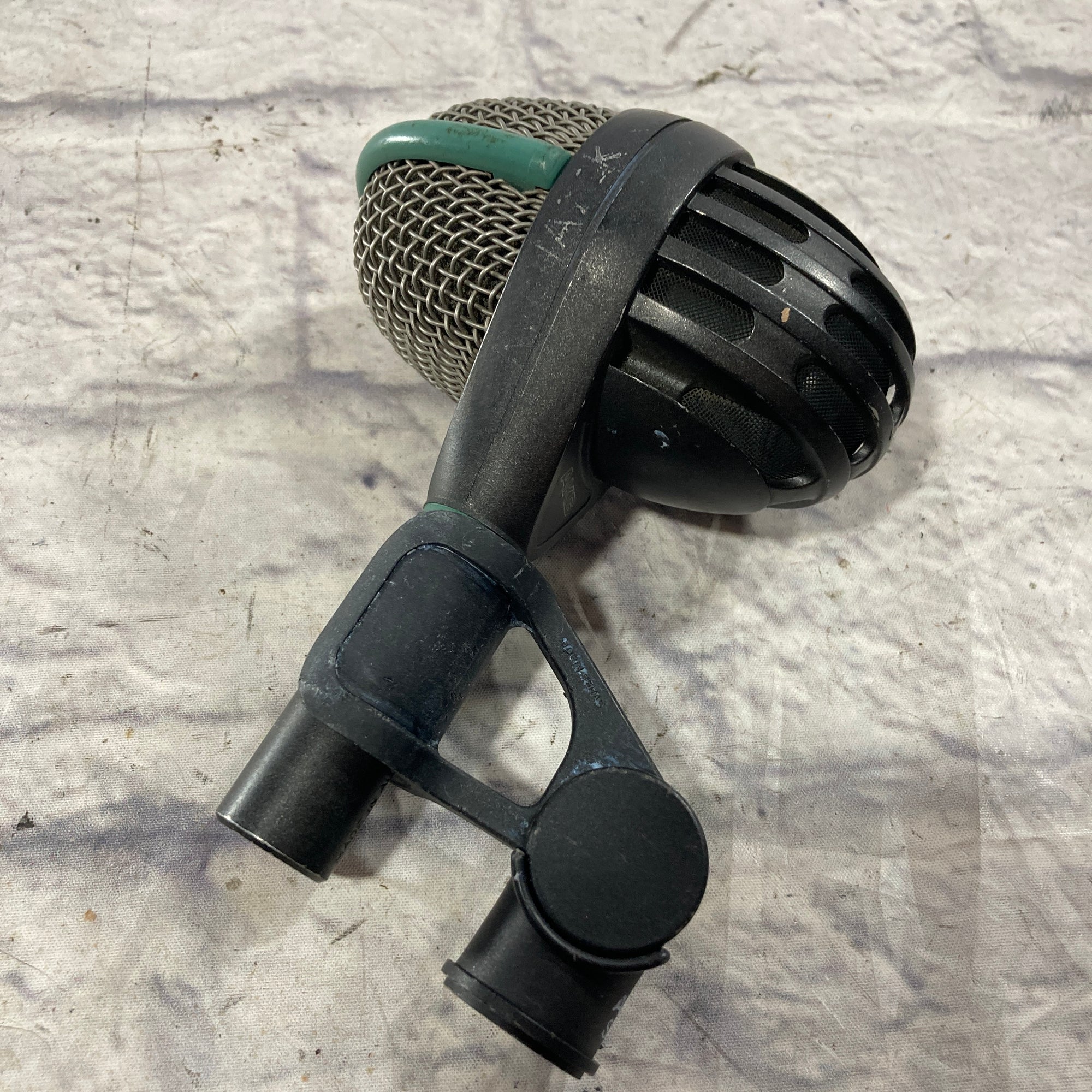 AKG D112 Dynamic Bass Drum Mic