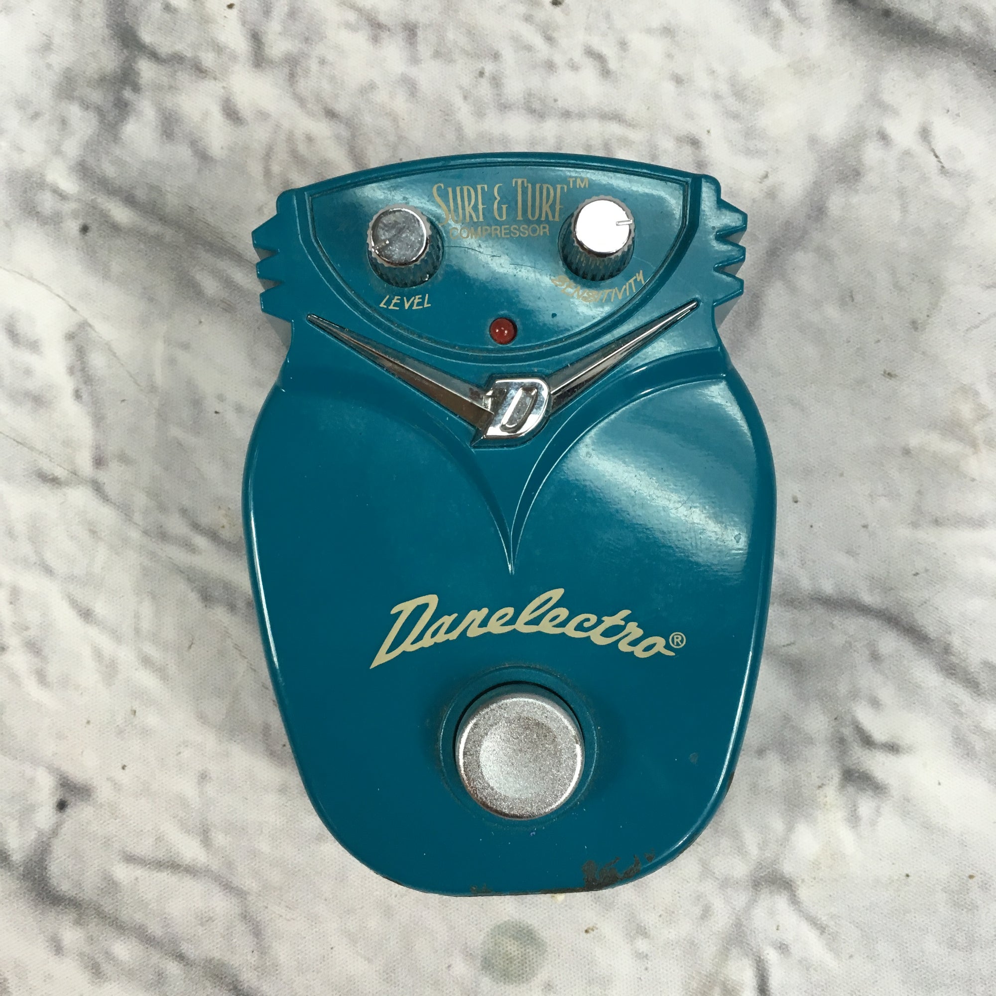 danelectro rotary pedal Danelectro Surf and Turf Compressor Pedal