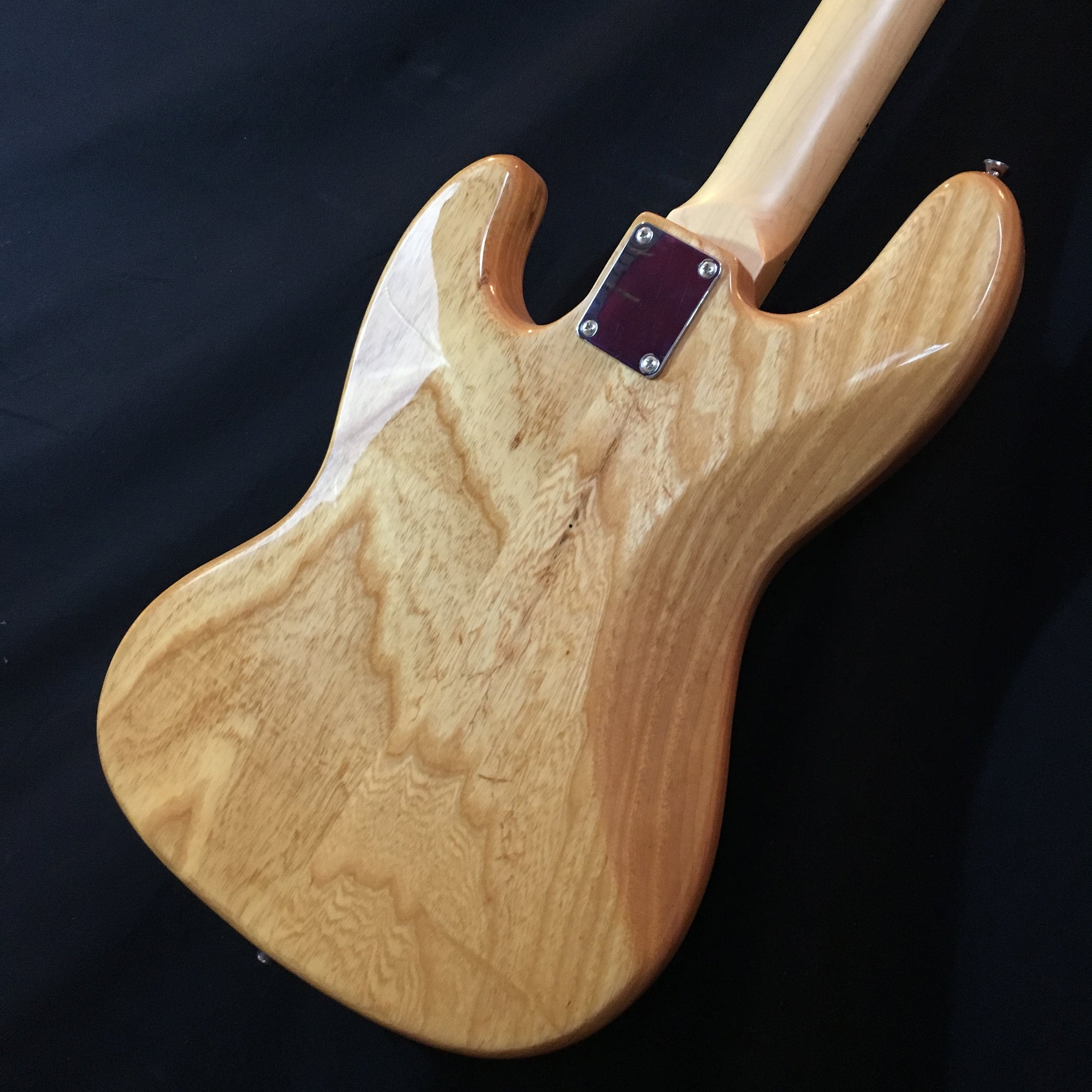 ** Vintage Guitars VJ74NAT 4 String Jazz Bass Natural