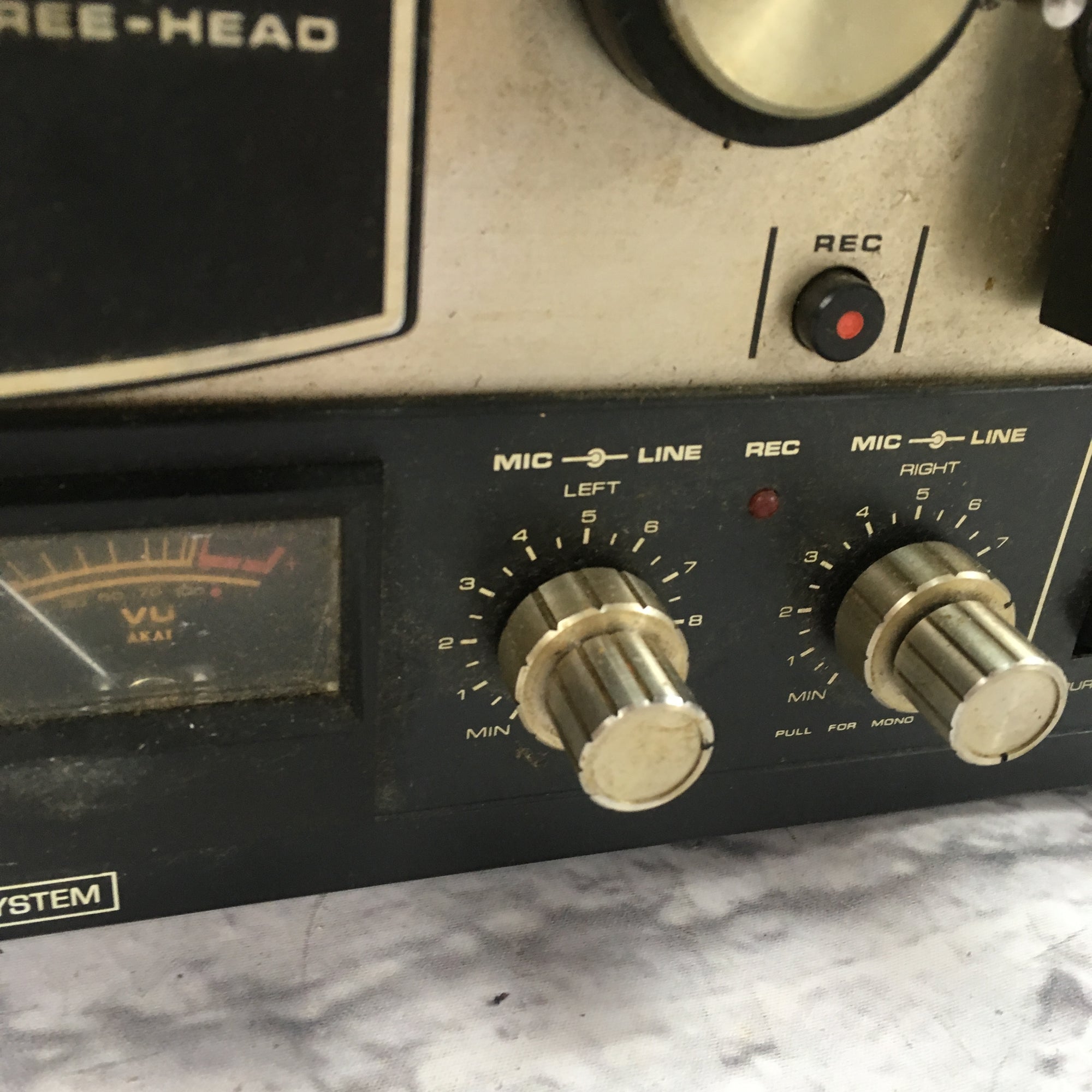 Akai 4000DB Stereo Reel to Reel Tape Recorder