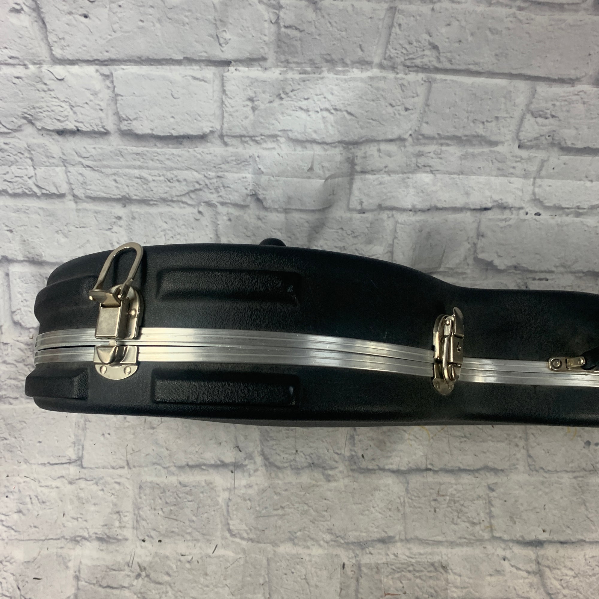 SKB 335 Hard Shell Case