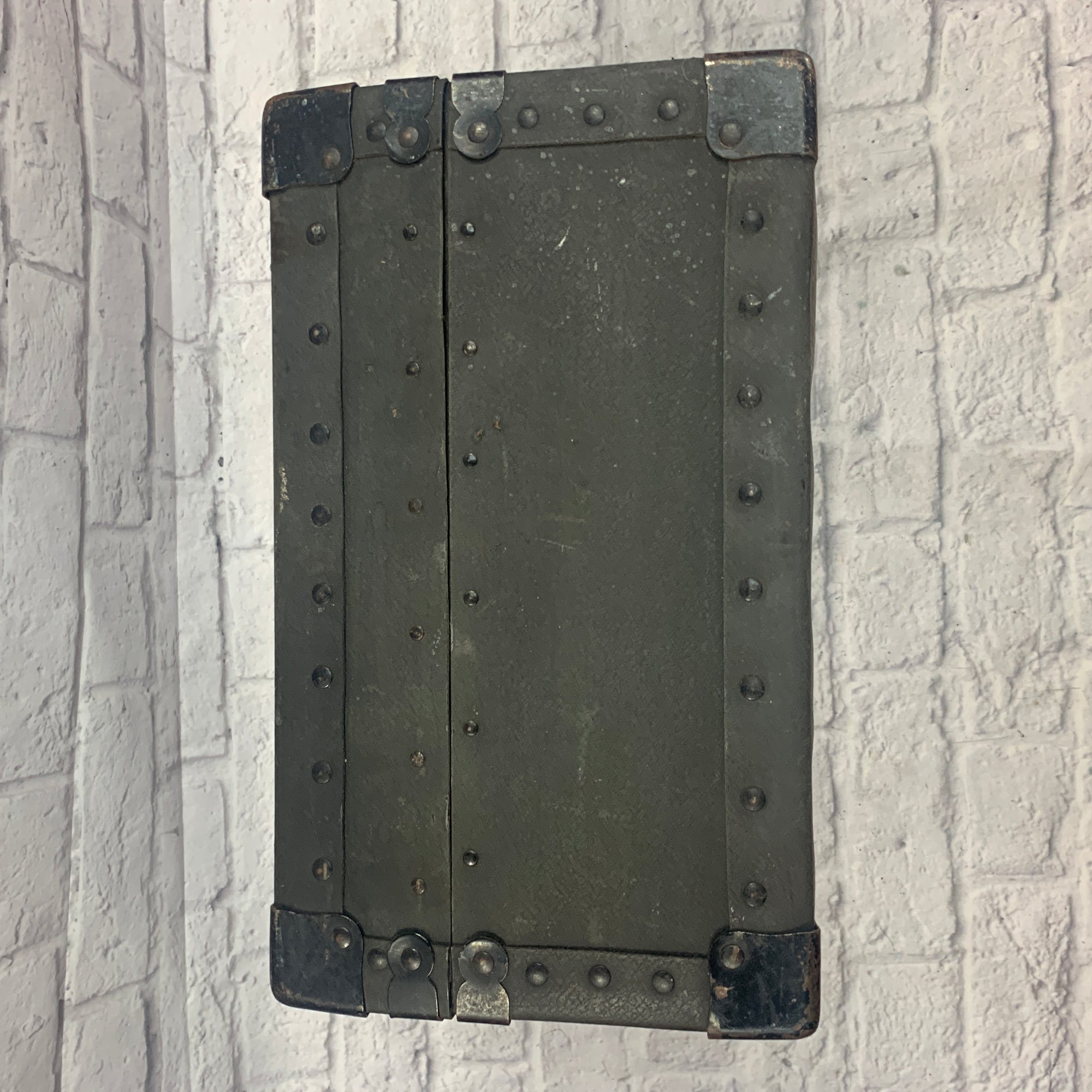 Vintage Unknown Small Drum Hardware / Accessory Case