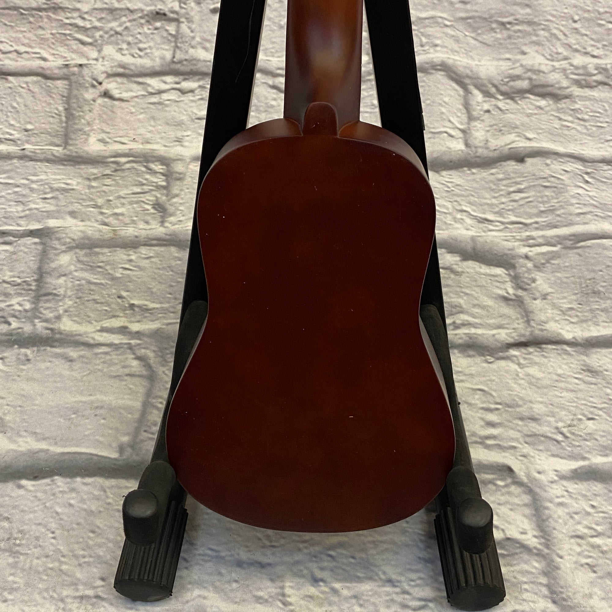 Crossroads CU-102BR Soprano Ukulele Brown