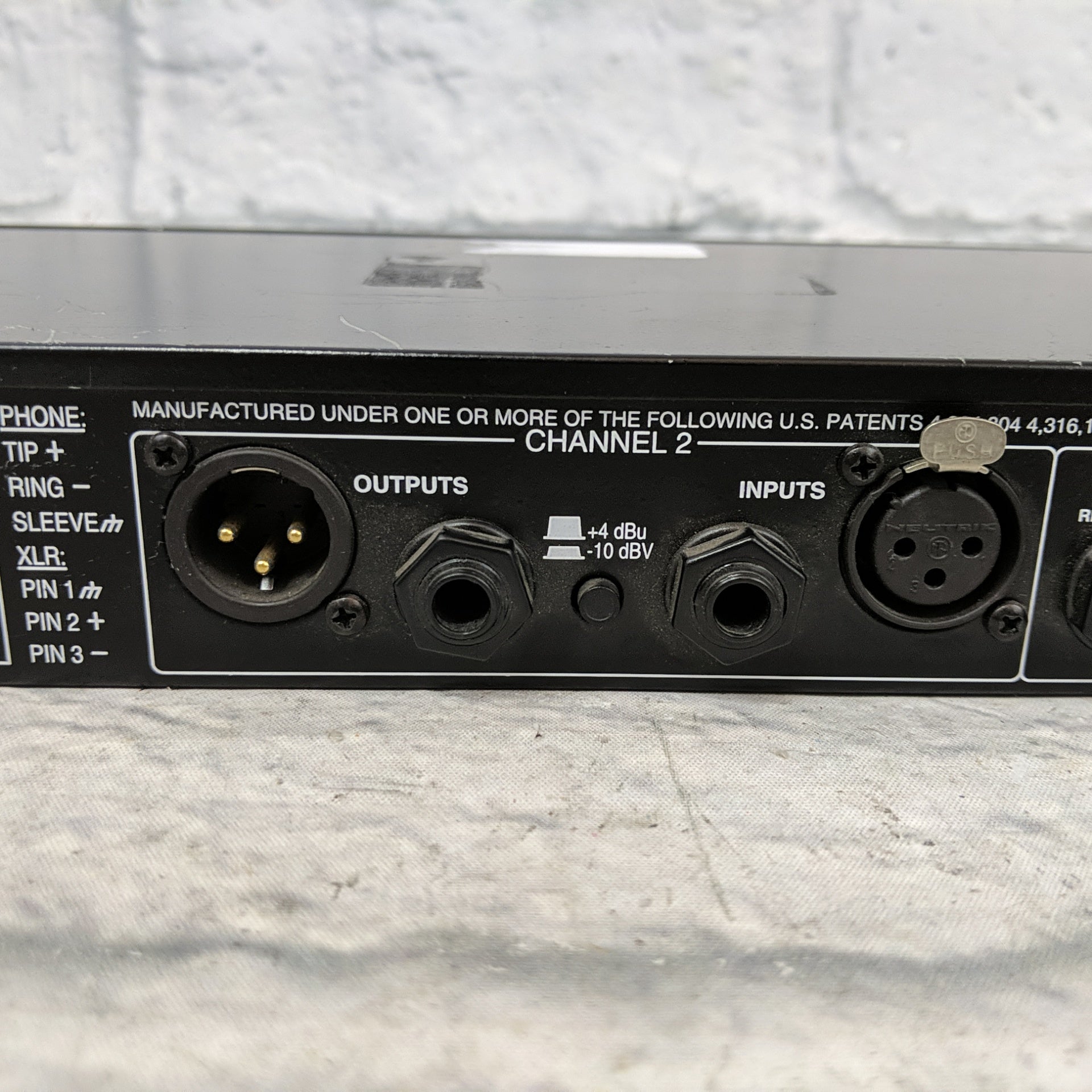 dbx 166XL Stereo Compressor / Limiter / Gate Rack
