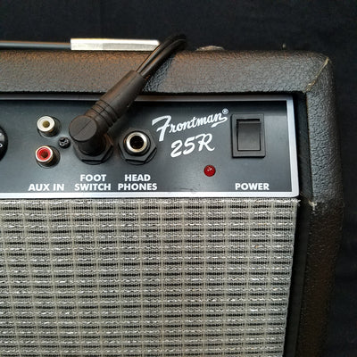 Fender Frontman 25R with footswitch