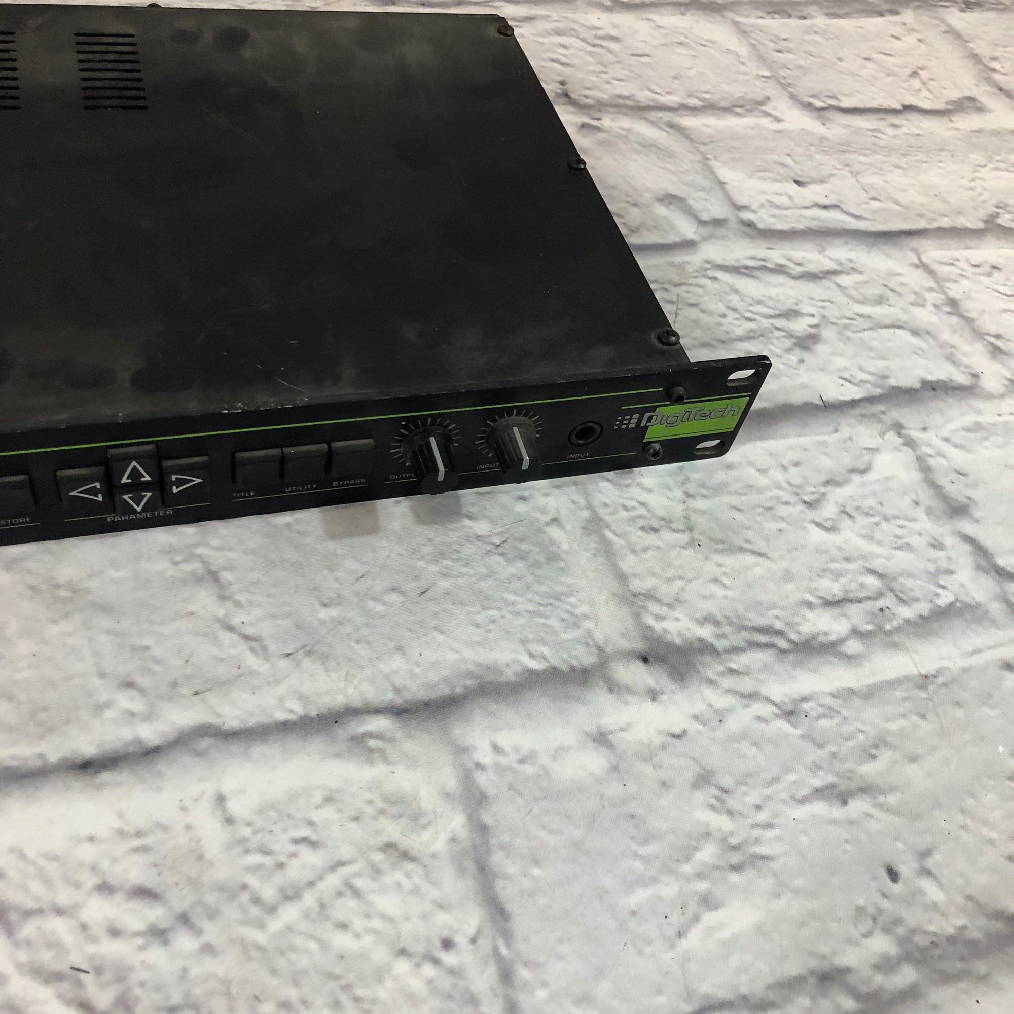 DigiTech GFX1 Twin Tube Rack Guitar Preamp and Effects Unit Evolution