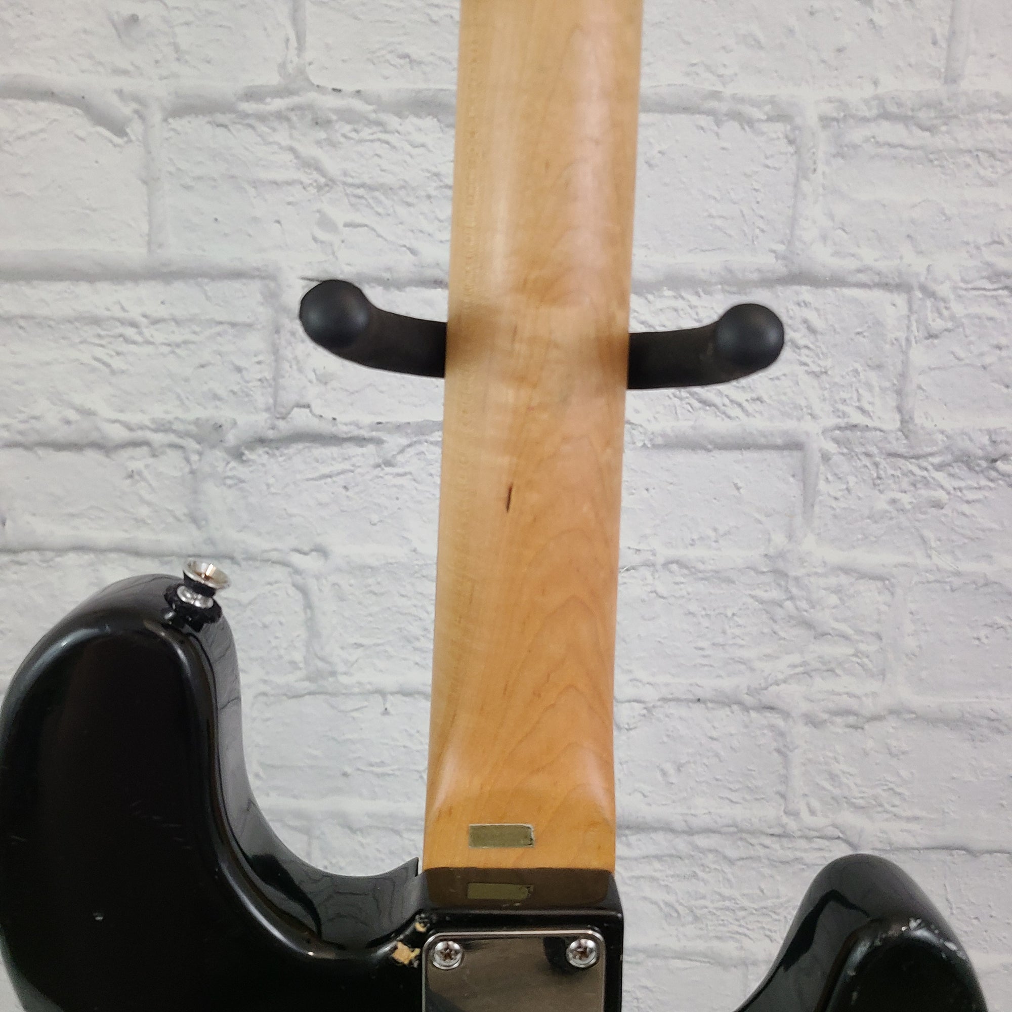 J Reynolds P Bass Style Lefty 4 String Bass Guitar