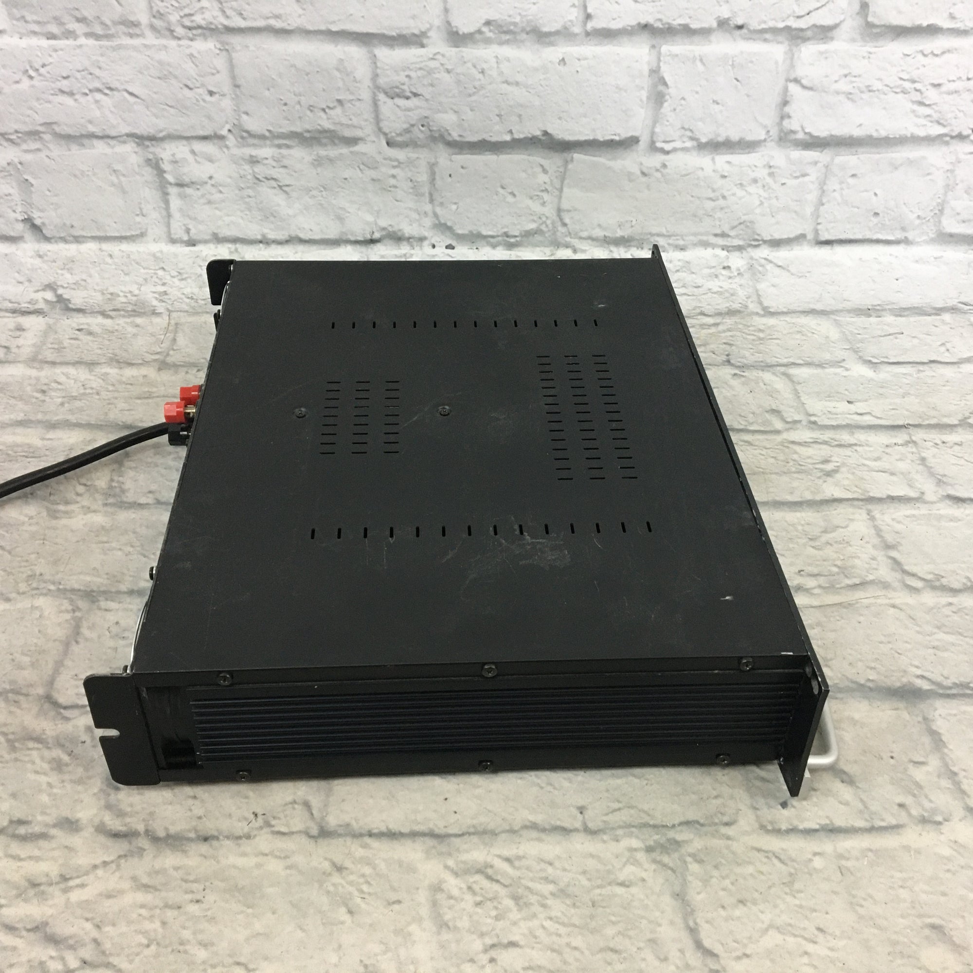 Soundtech Digital Power Source 1300 Power Amp - Evolution Music