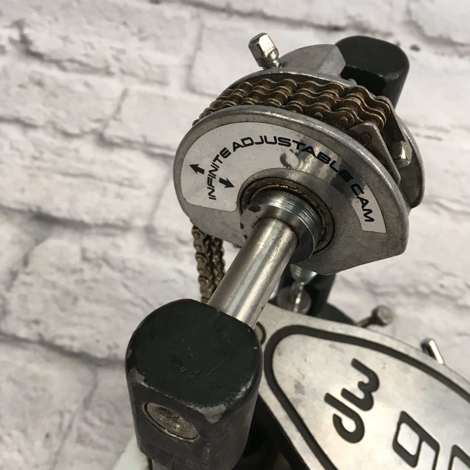 DW 9000 Single Kick Pedal