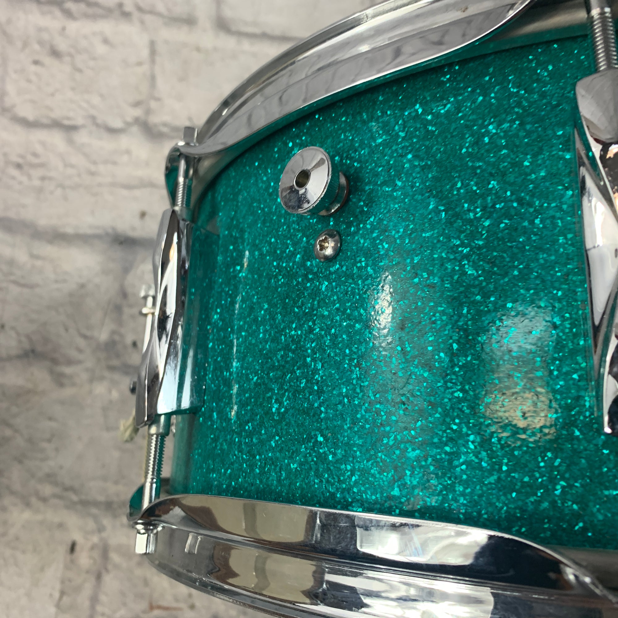 Olympic Vintage 14x5.5 Aquamarine Sparkle Snare Drum