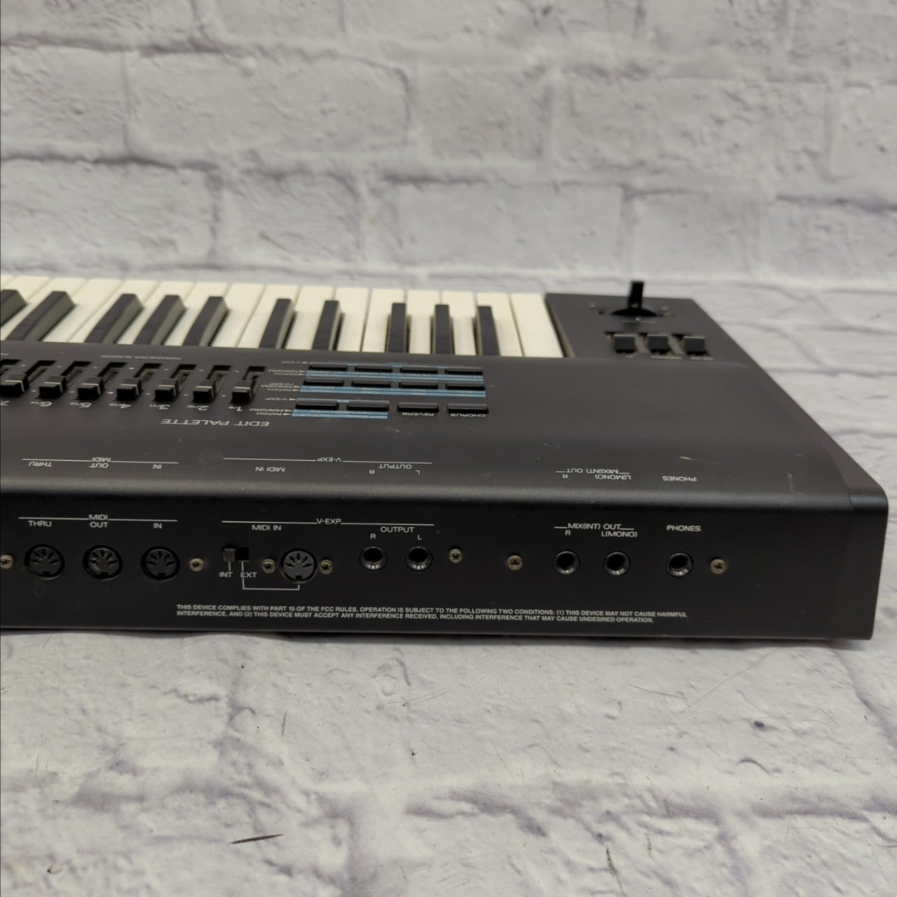 Roland JV-90 76-Key Expandable Synthesizer - Evolution Music