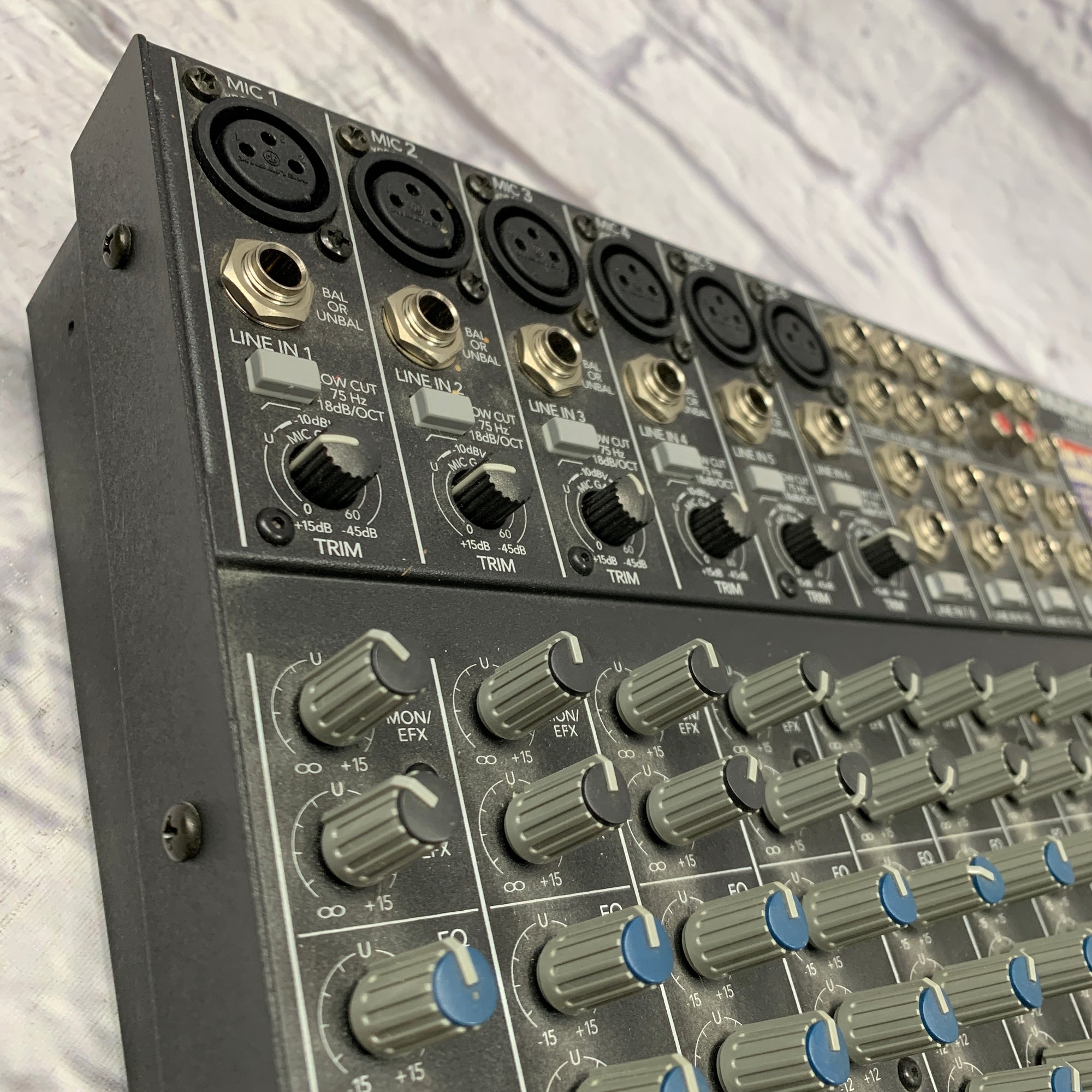 Amazon.com: Mackie 1402VLZ PRO Mixer : Musical Instruments