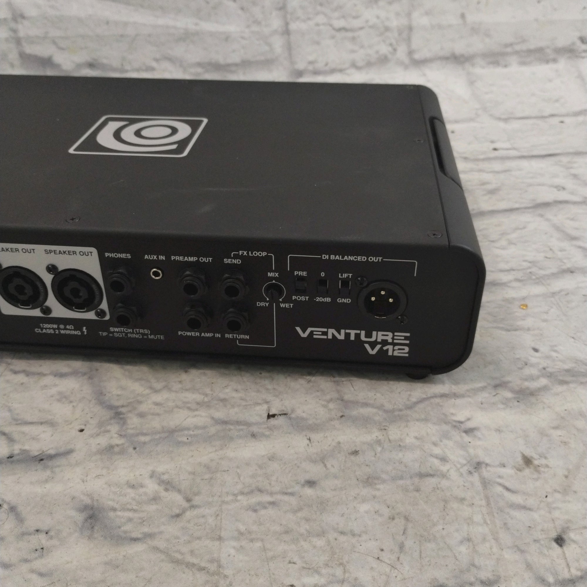 Ampeg Venture v12 Bass Head
