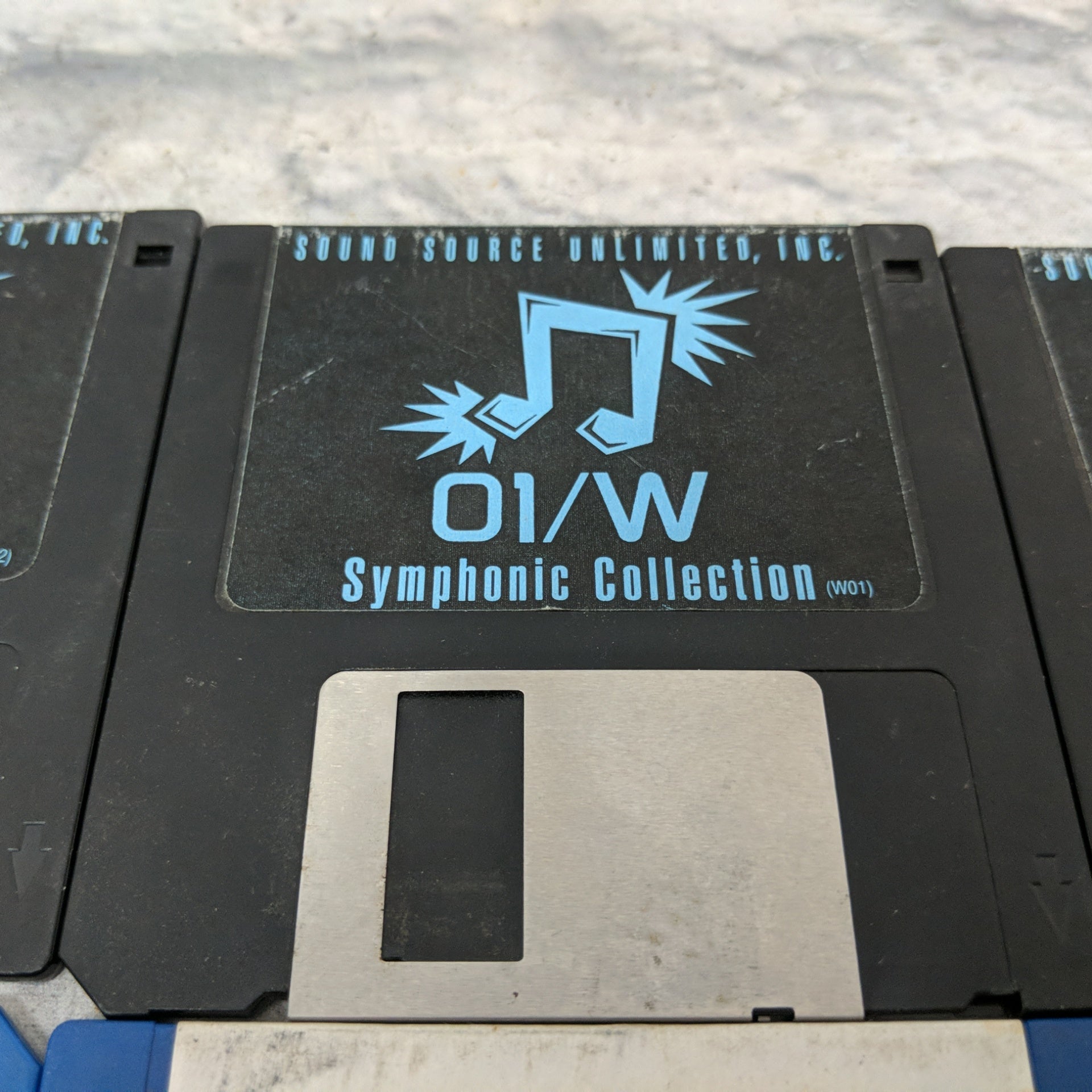 新品 Korg & EMU Sound Library Floppy Disk Collection - Evolution 邦楽