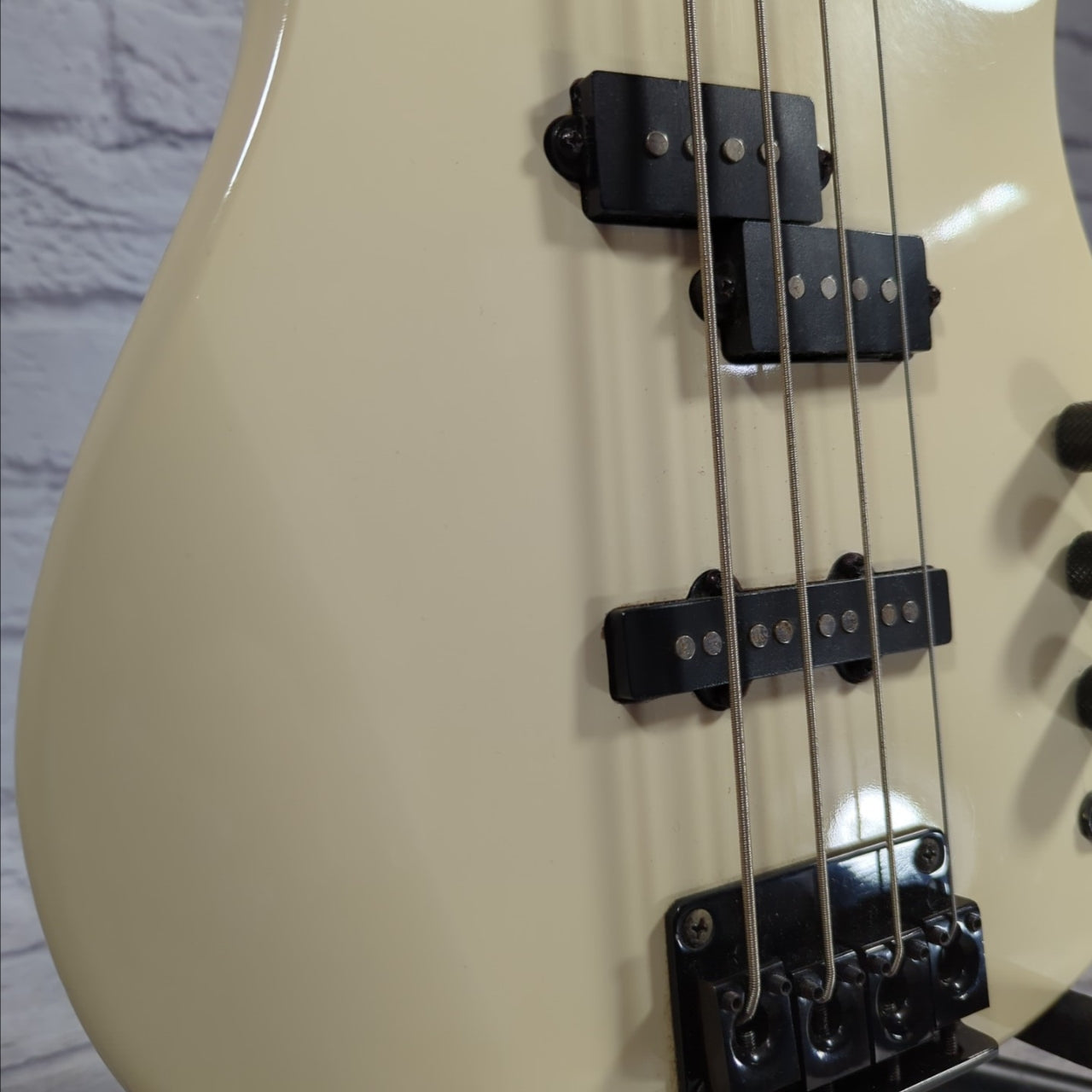 Epiphone Batwing 4 String Bass Guitar