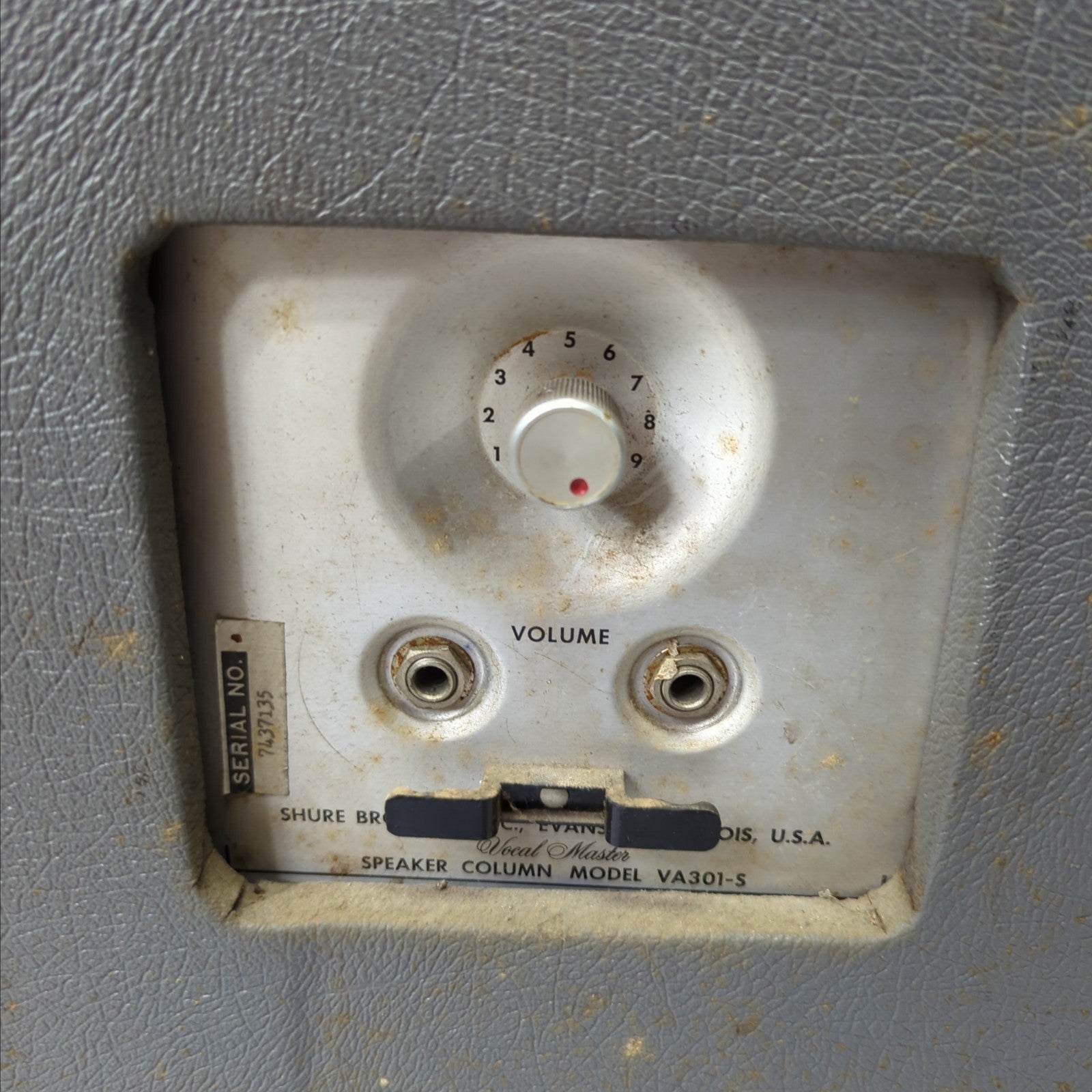 Vintage 1960s Shure Vocal Master Speaker Columns Evolution Music