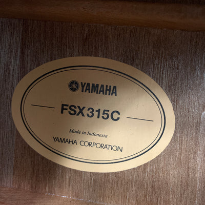 Yamaha FSX315C Acoustic Electric Concert Cutaway Natural Finish