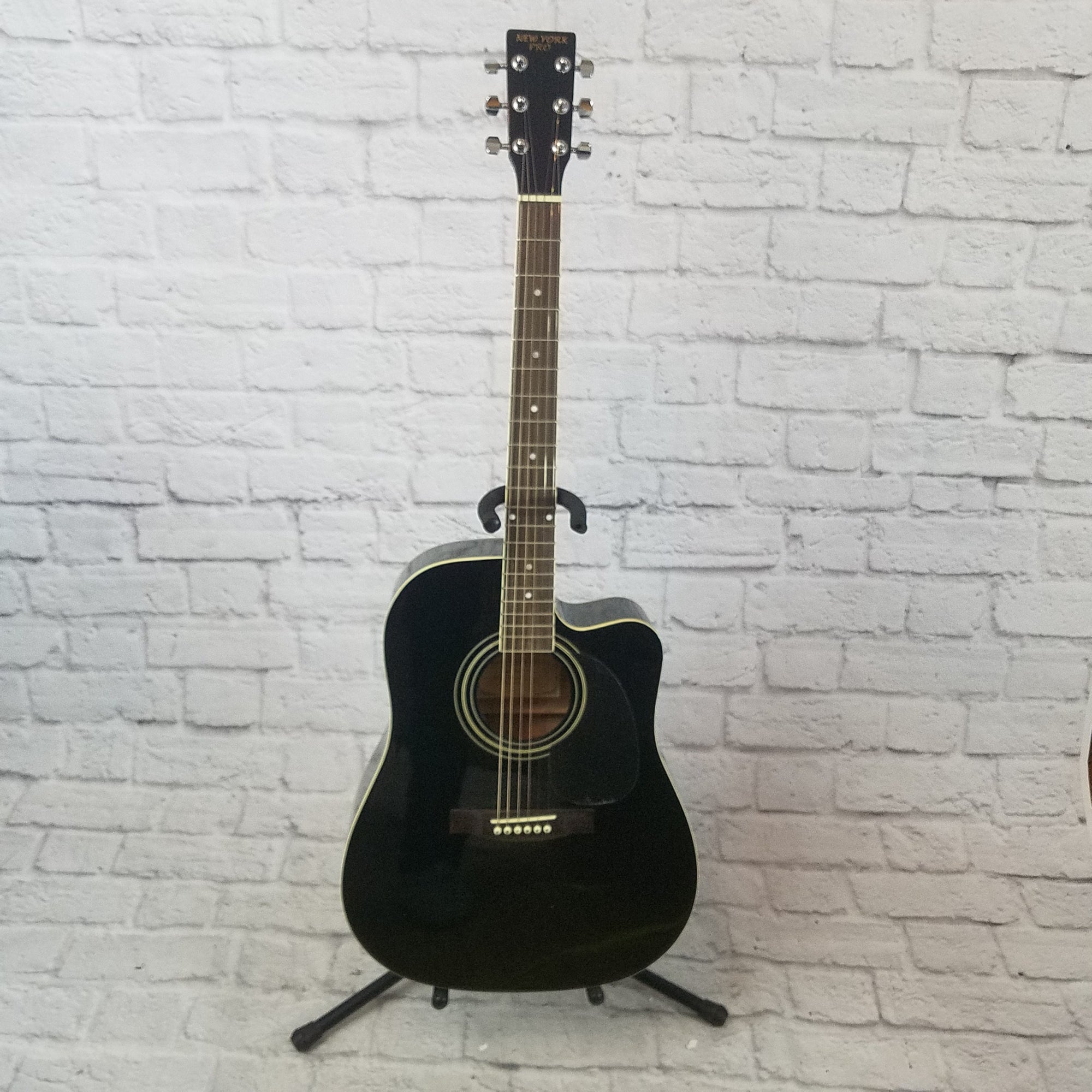 New York Pro NY 977C/BK Acoustic Guitar